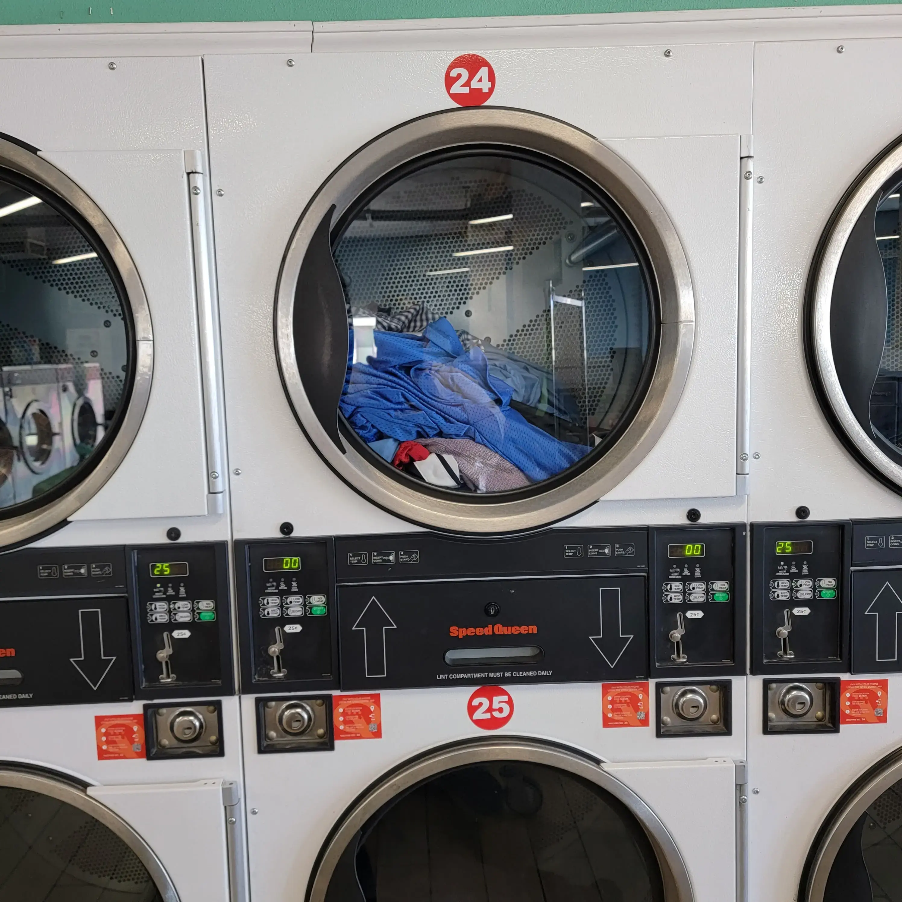 SuperClean Laundromats - Image 14