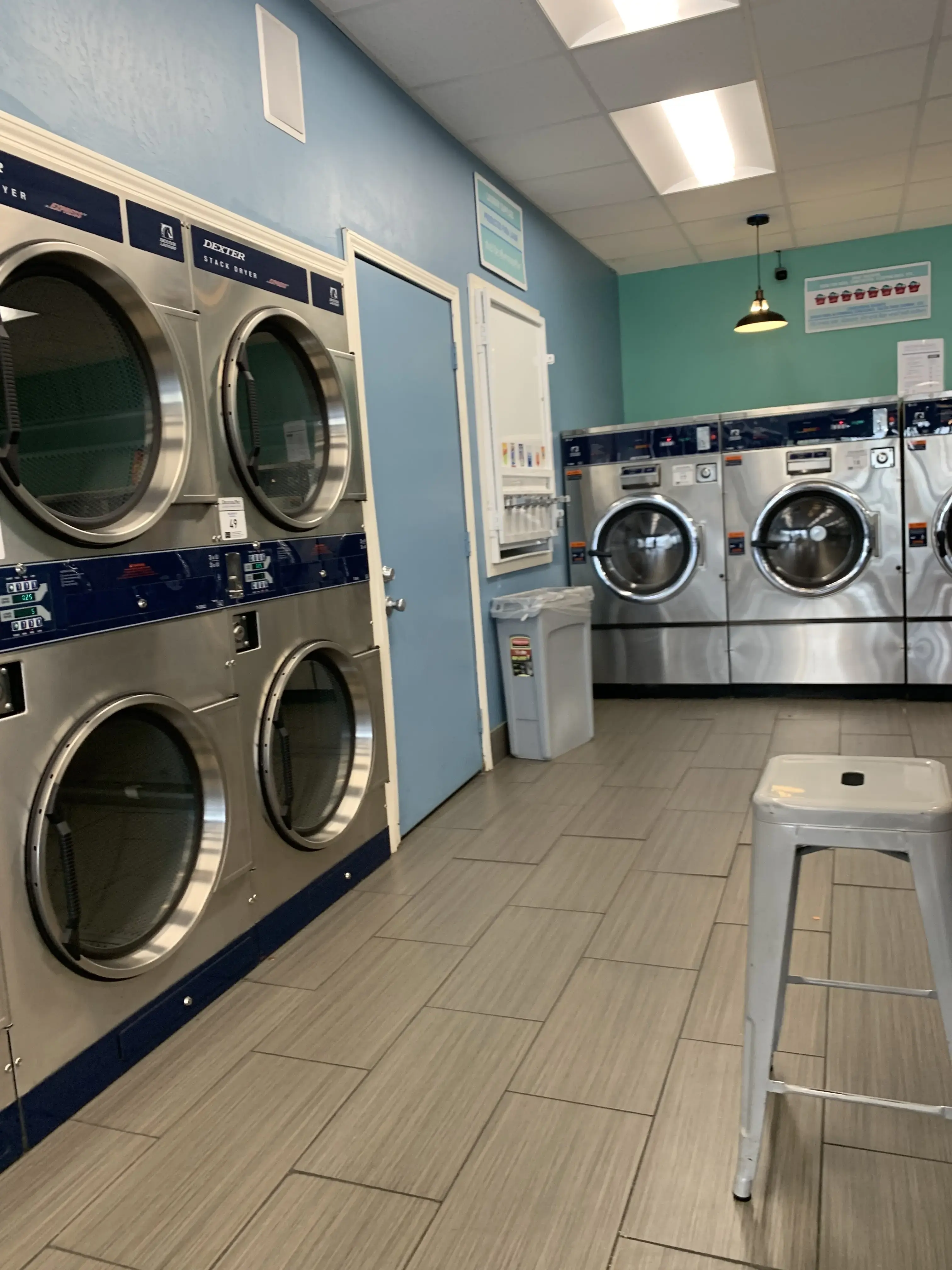 SuperClean Laundromats thumbnail 6
