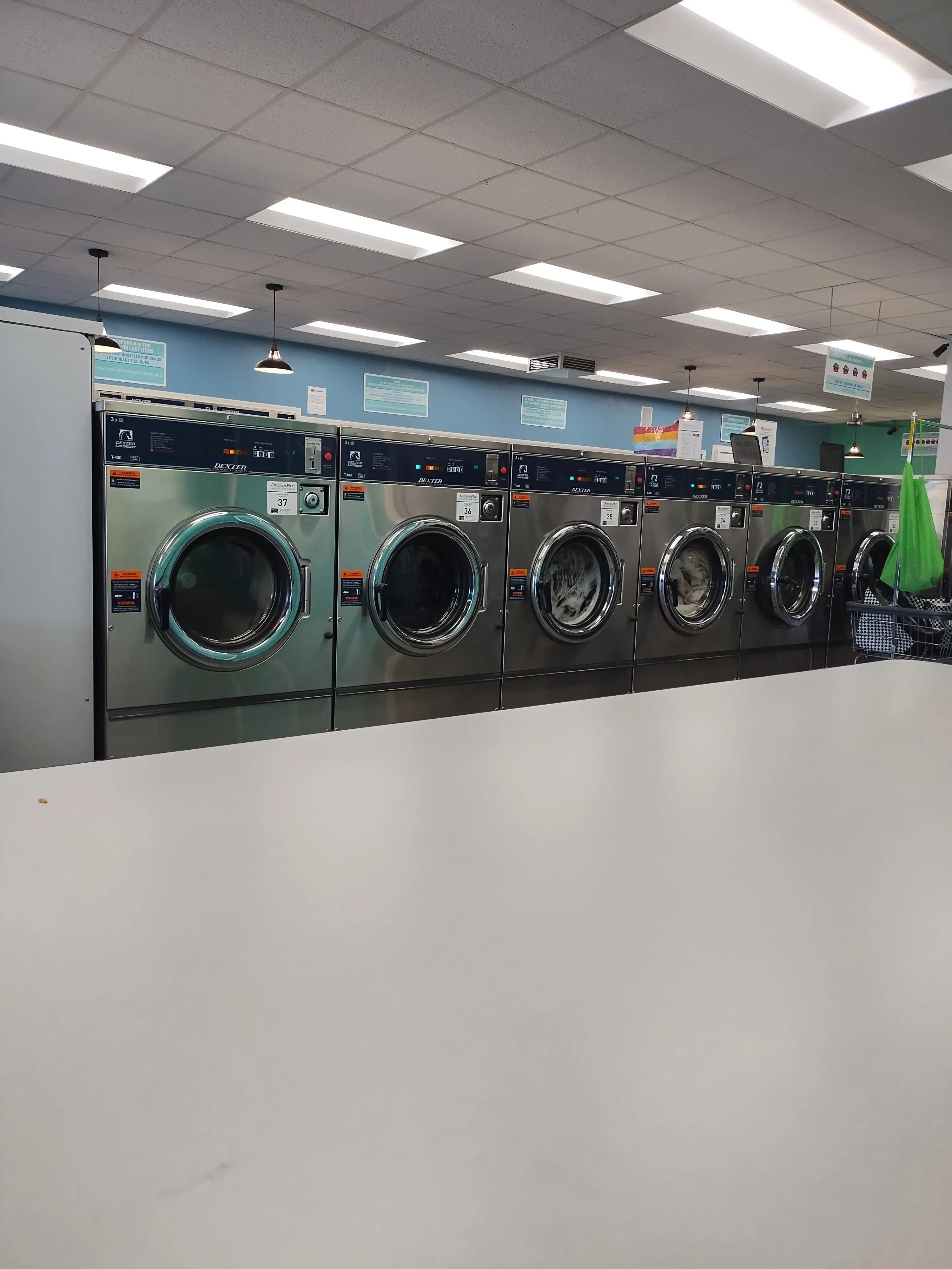 SuperClean Laundromats - Image 7