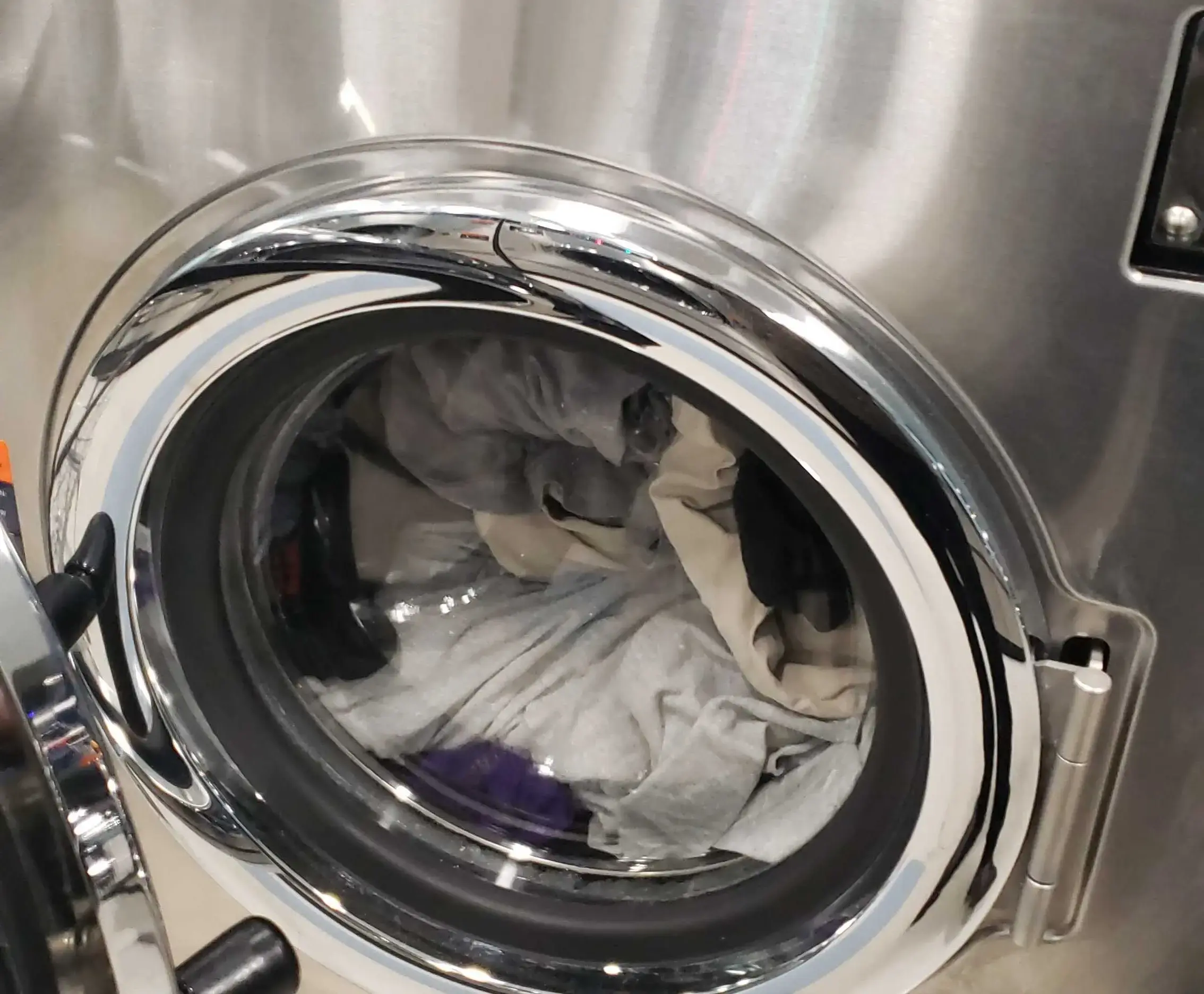 SuperClean Laundromats - Image 14