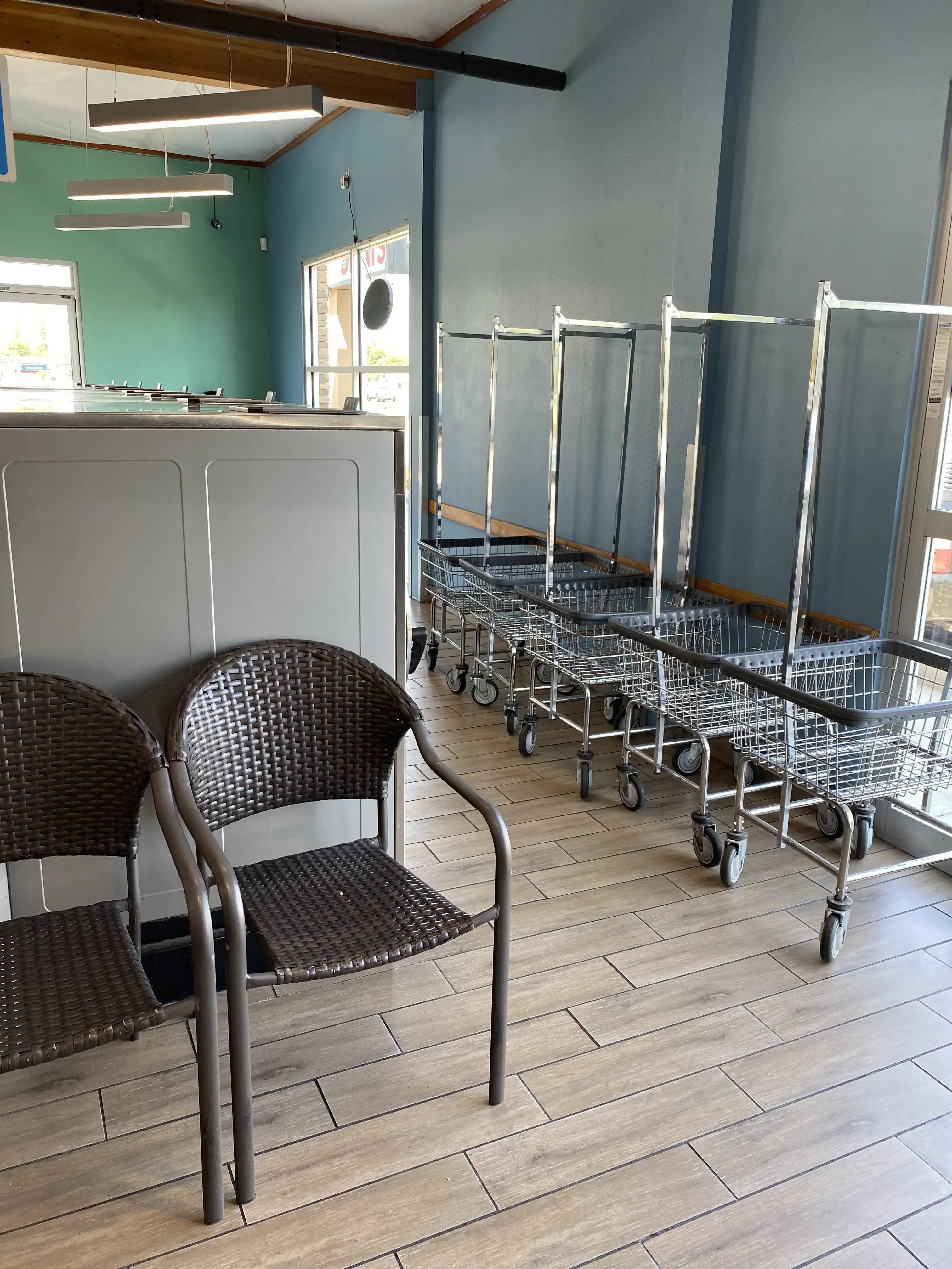 SuperClean Laundromats - Image 8