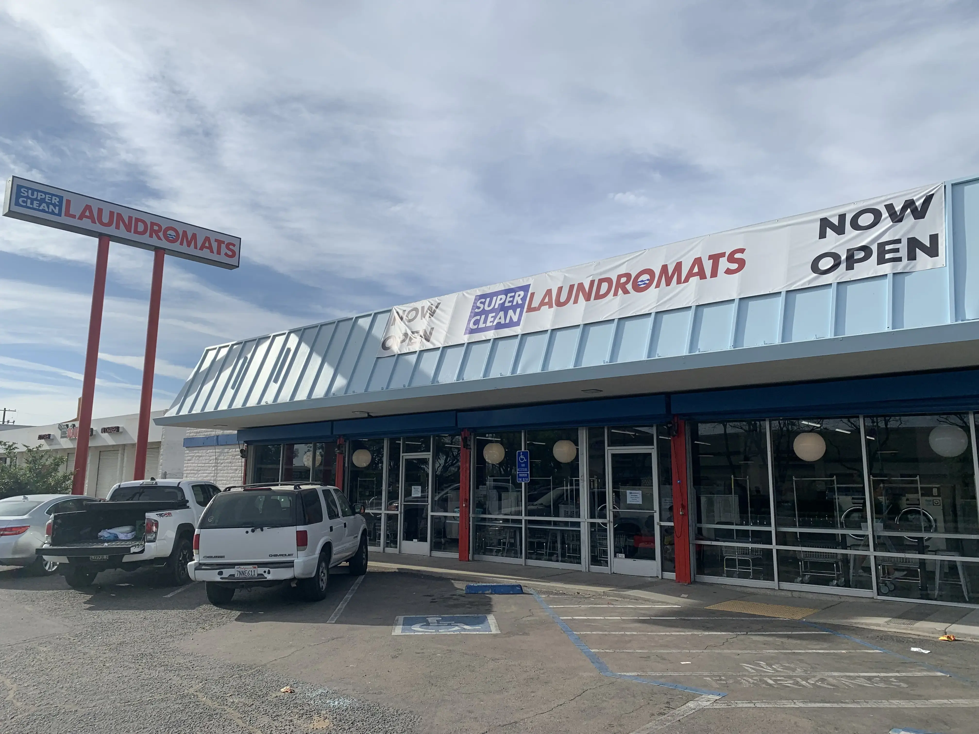 SuperClean Laundromats thumbnail 6