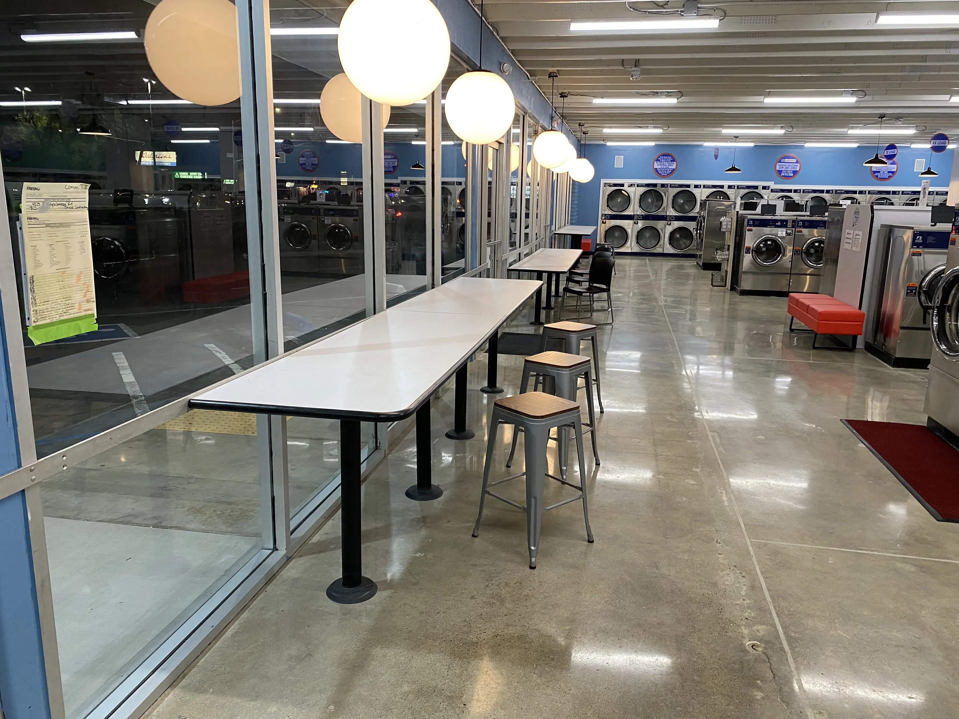 SuperClean Laundromats - Image 4