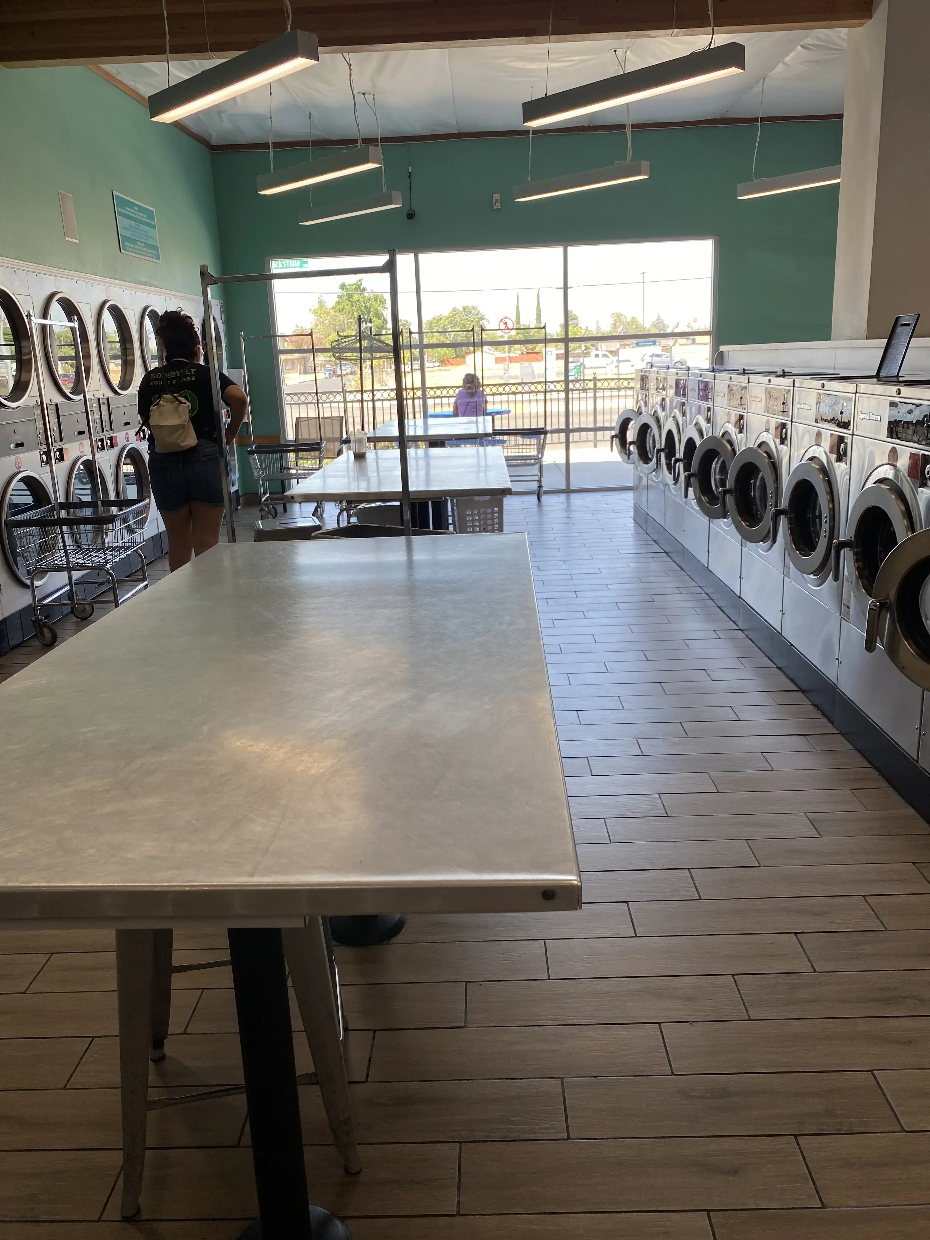 SuperClean Laundromats - Image 18