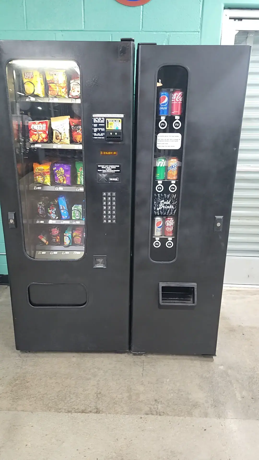 SuperClean Laundromats - Image 8