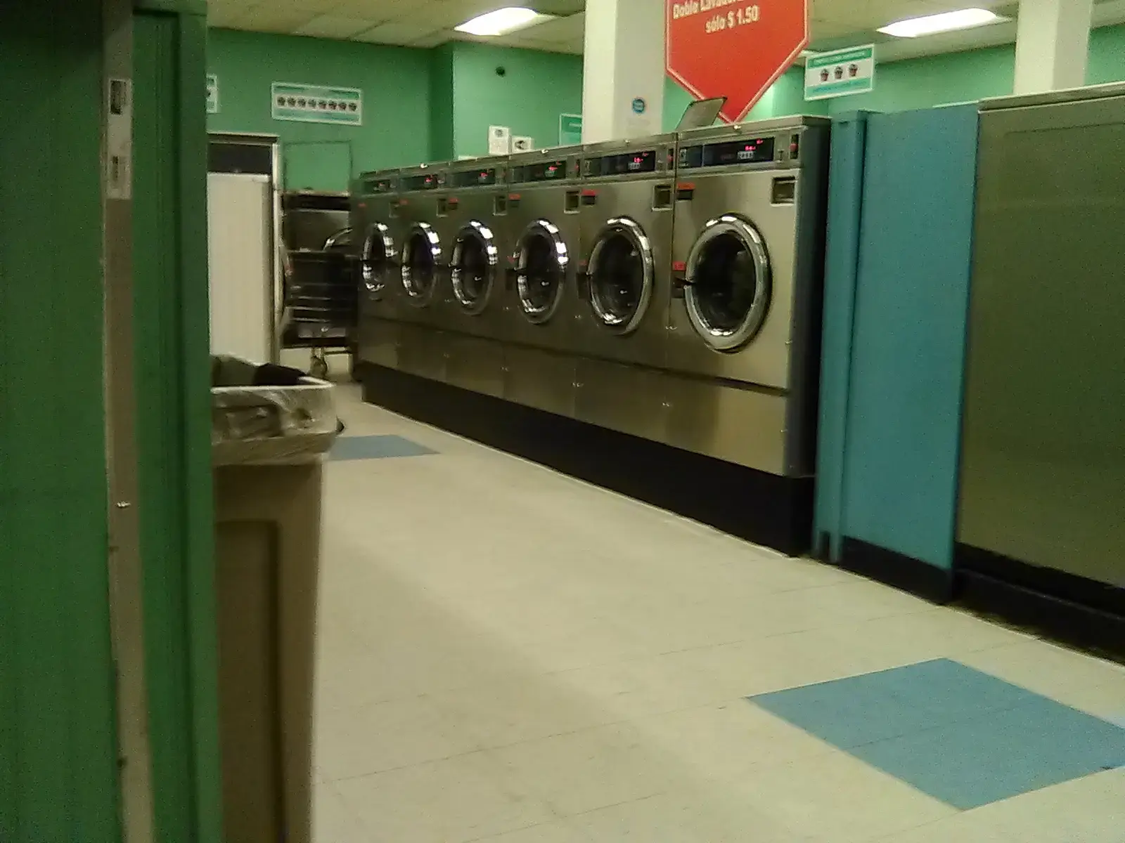 SuperClean Laundromats - Image 12