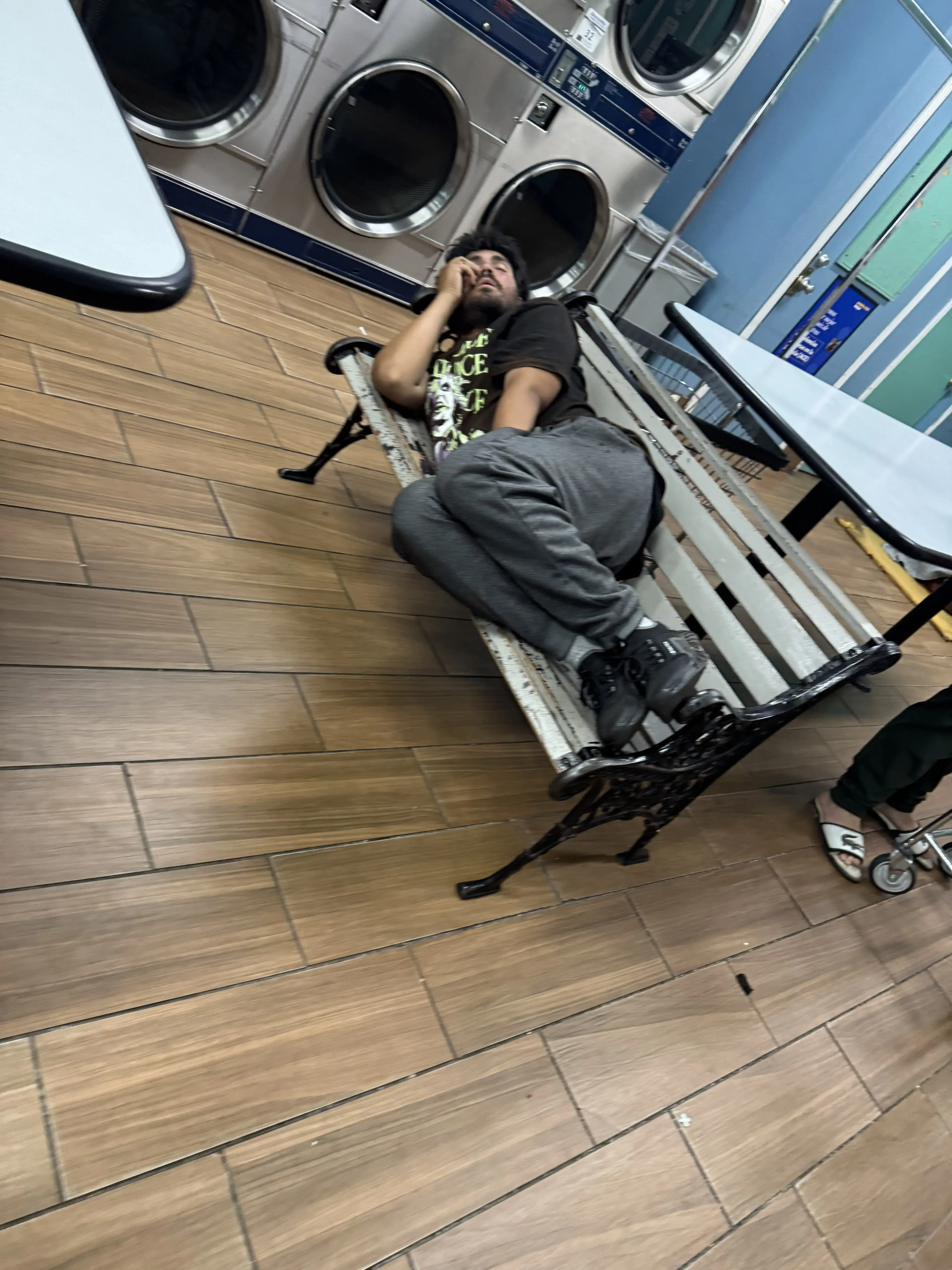 SuperClean Laundromats thumbnail 8