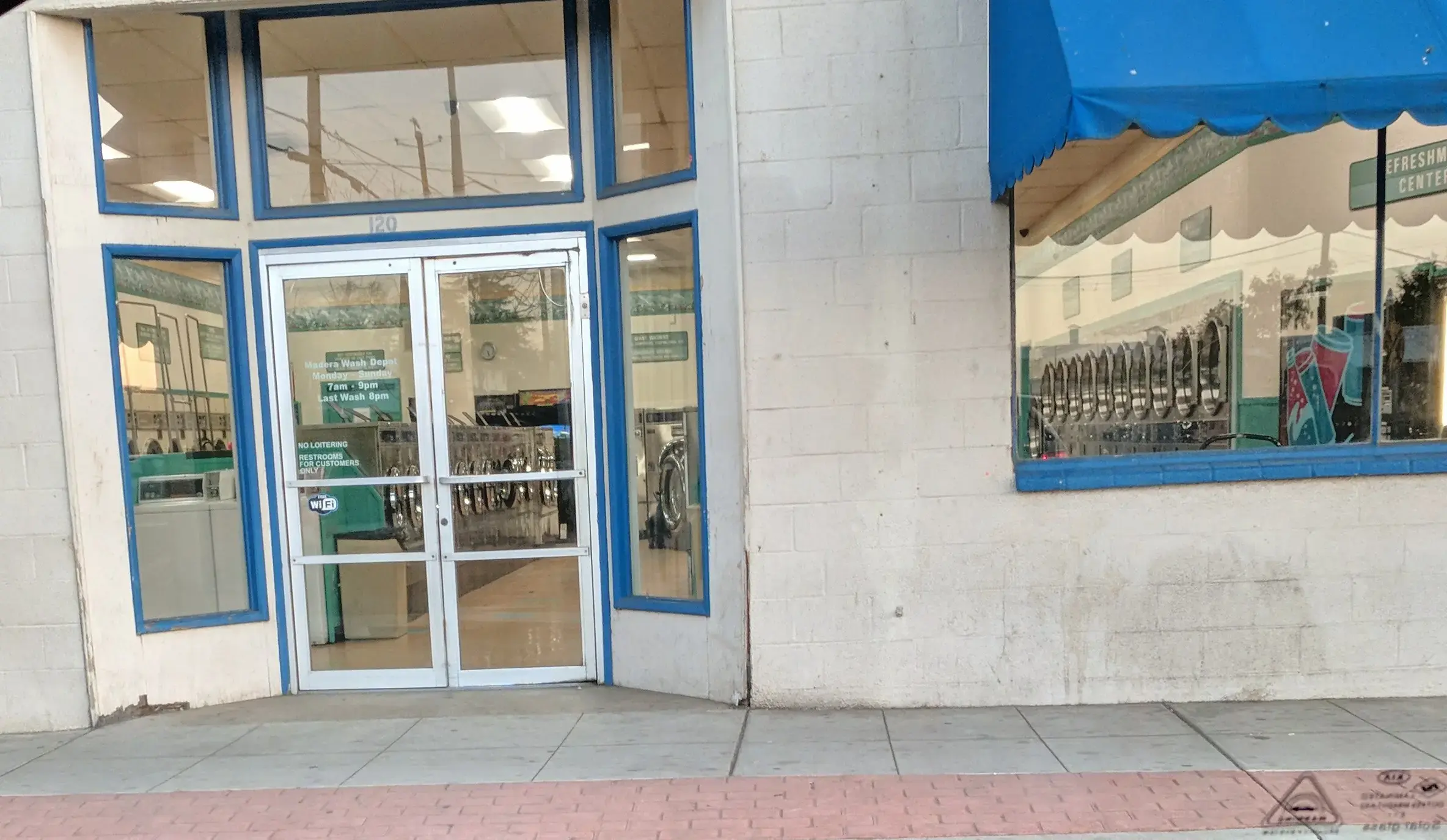 SuperClean Laundromats thumbnail 4