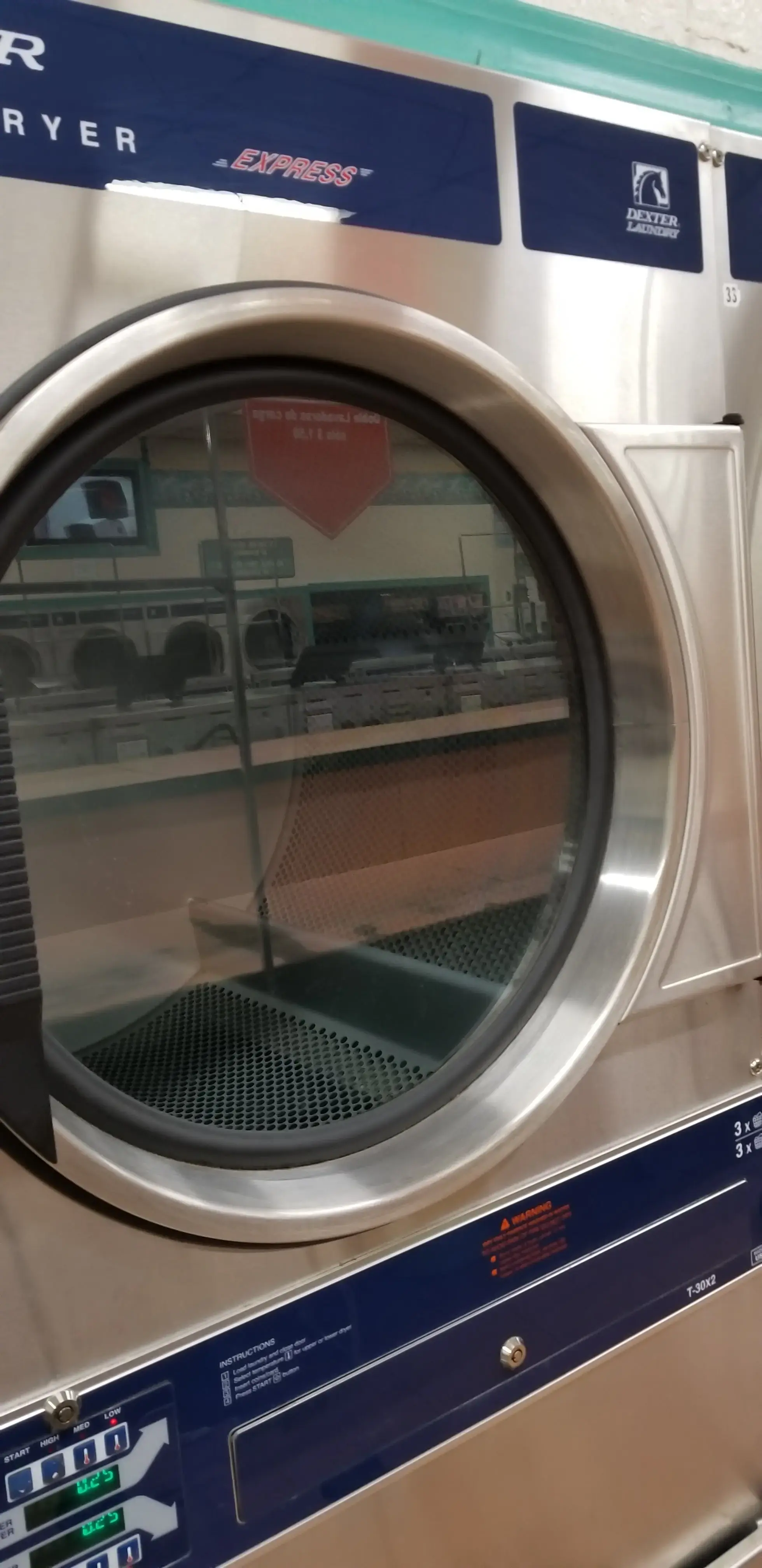 SuperClean Laundromats thumbnail 9