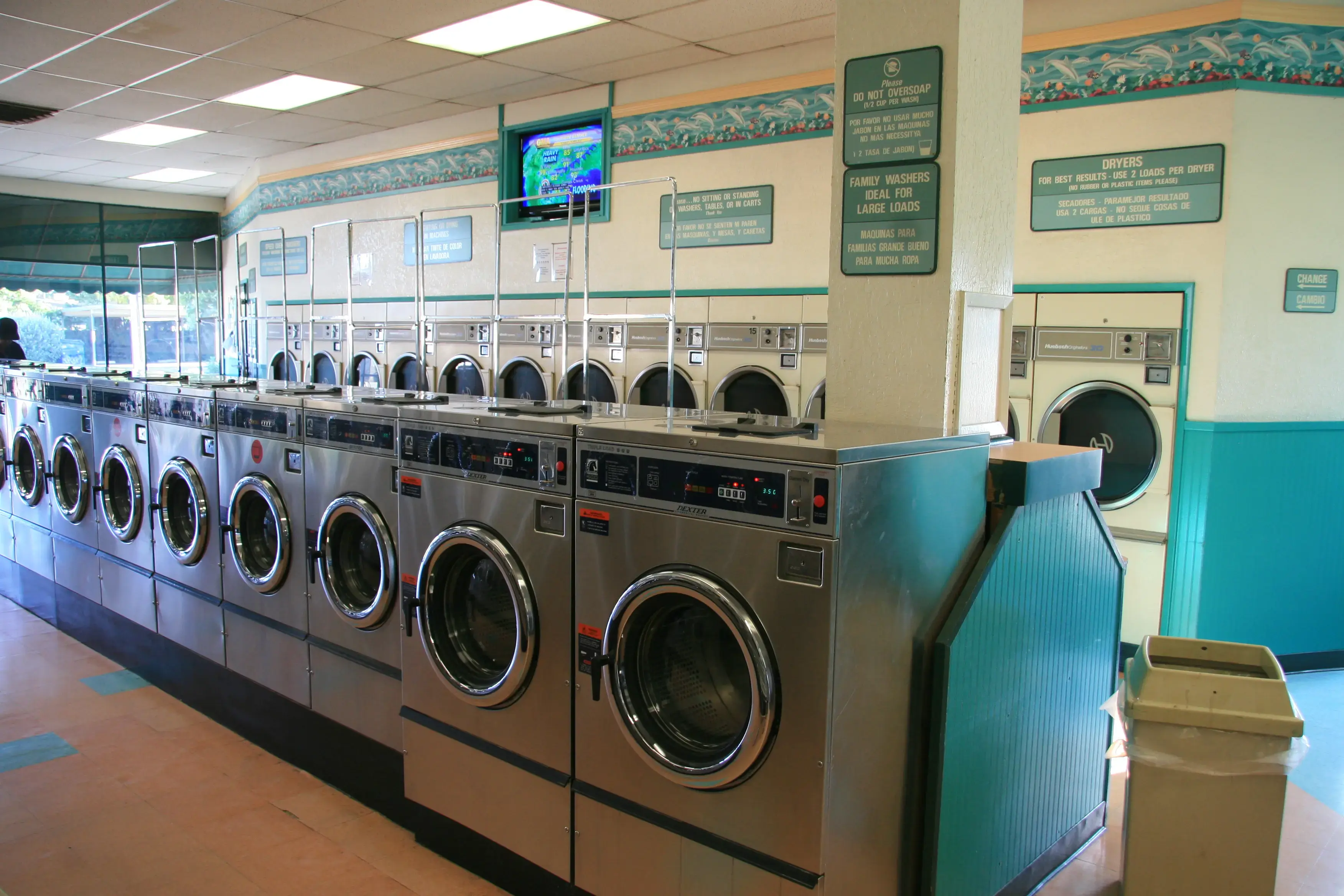 SuperClean Laundromats - Image 14