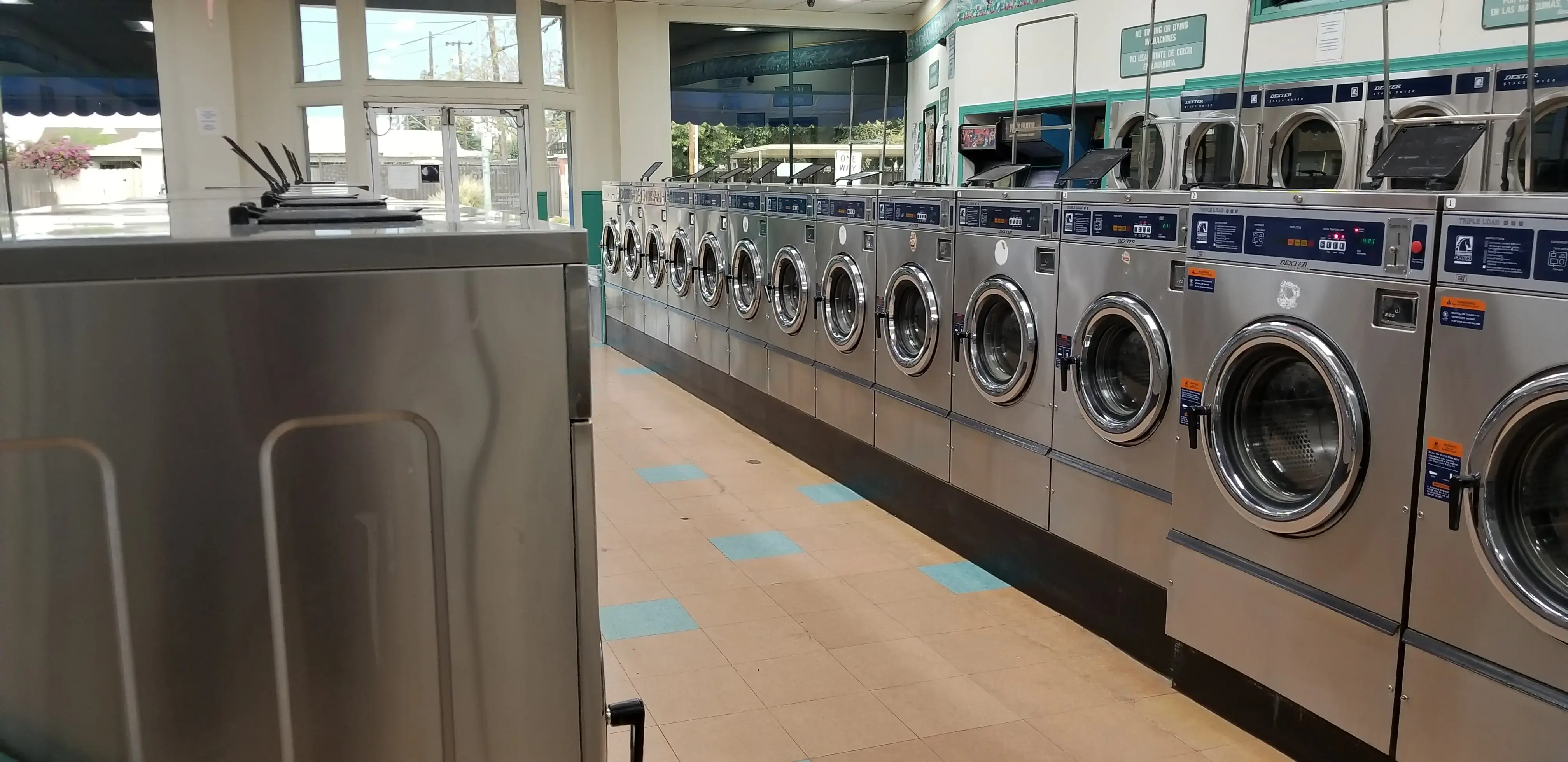 SuperClean Laundromats - Image 11