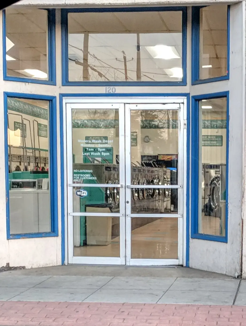 SuperClean Laundromats - Image 7