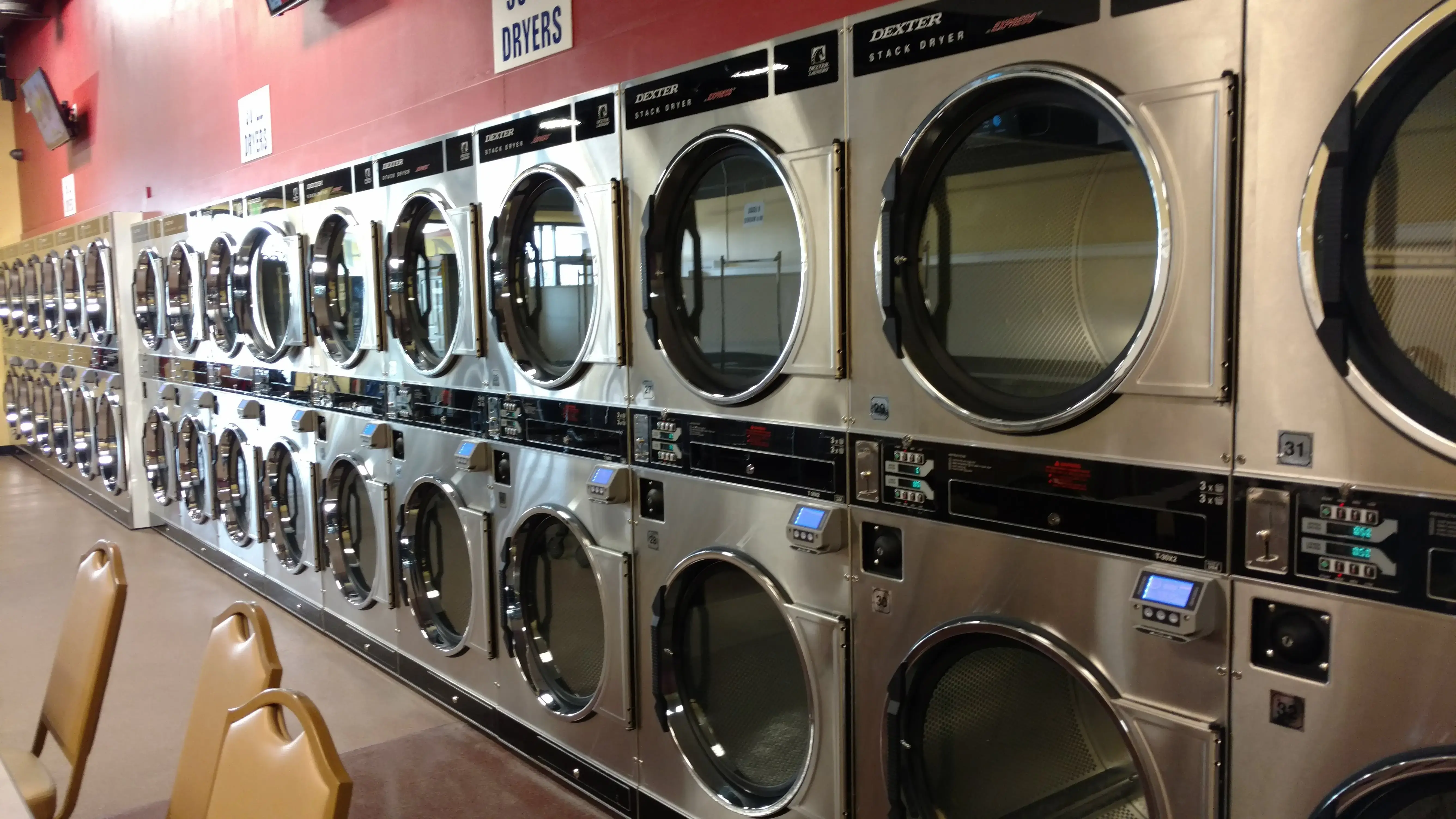 Superior Laundries - Willow Grove Laundromat thumbnail 8