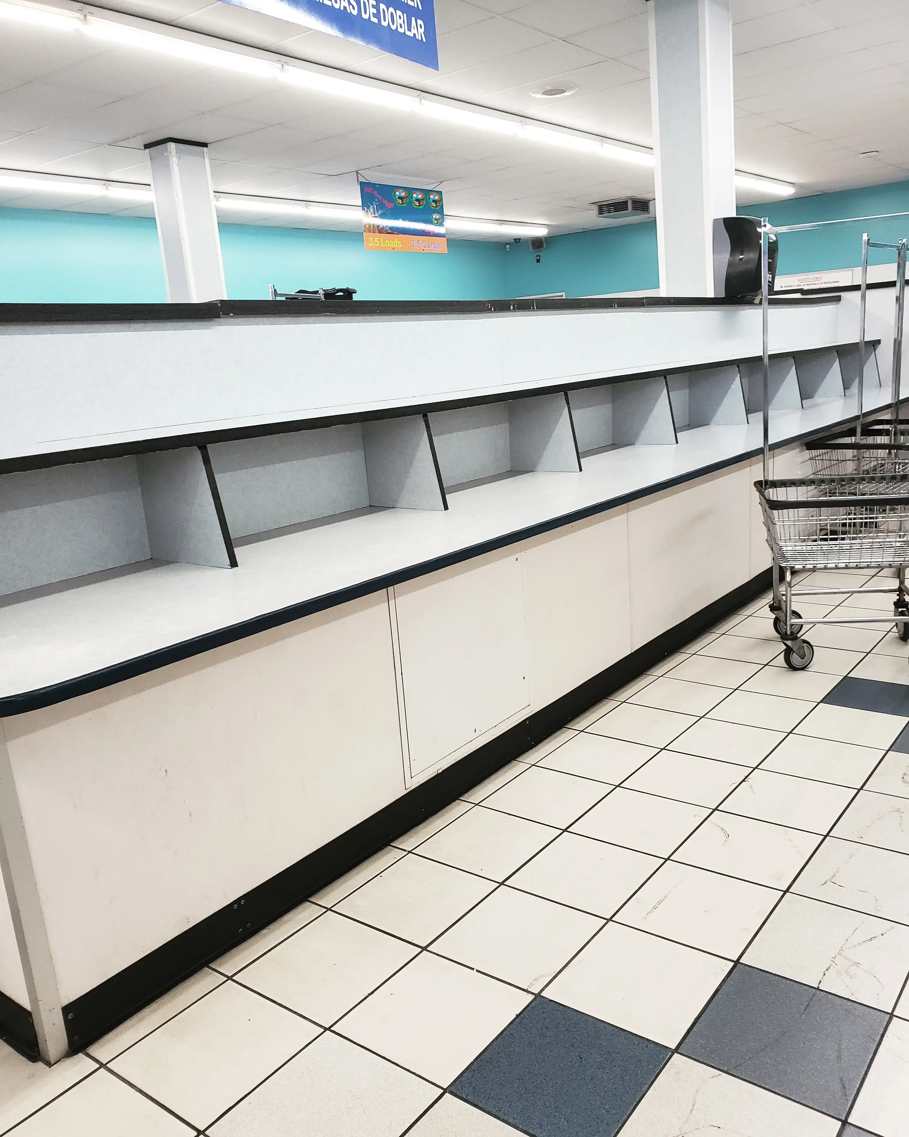 Superior Laundry - Northeast Anaheim thumbnail 15