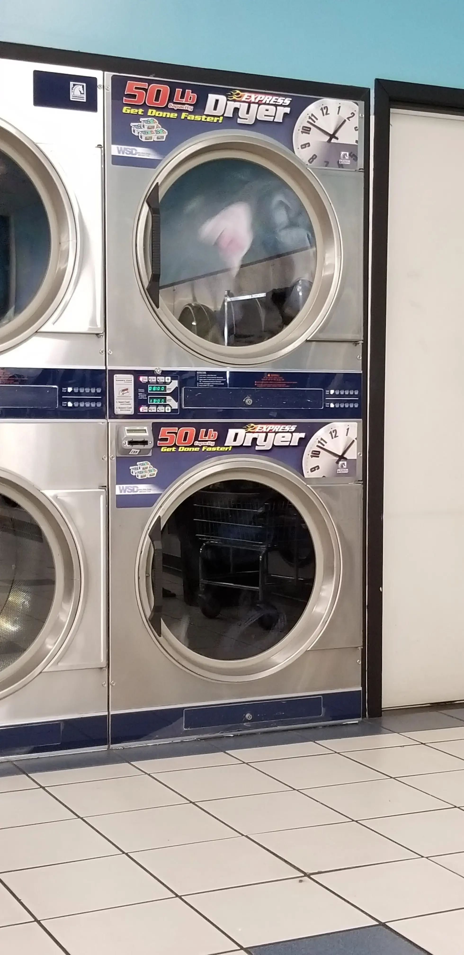 Superior Laundry - Northeast Anaheim thumbnail 13