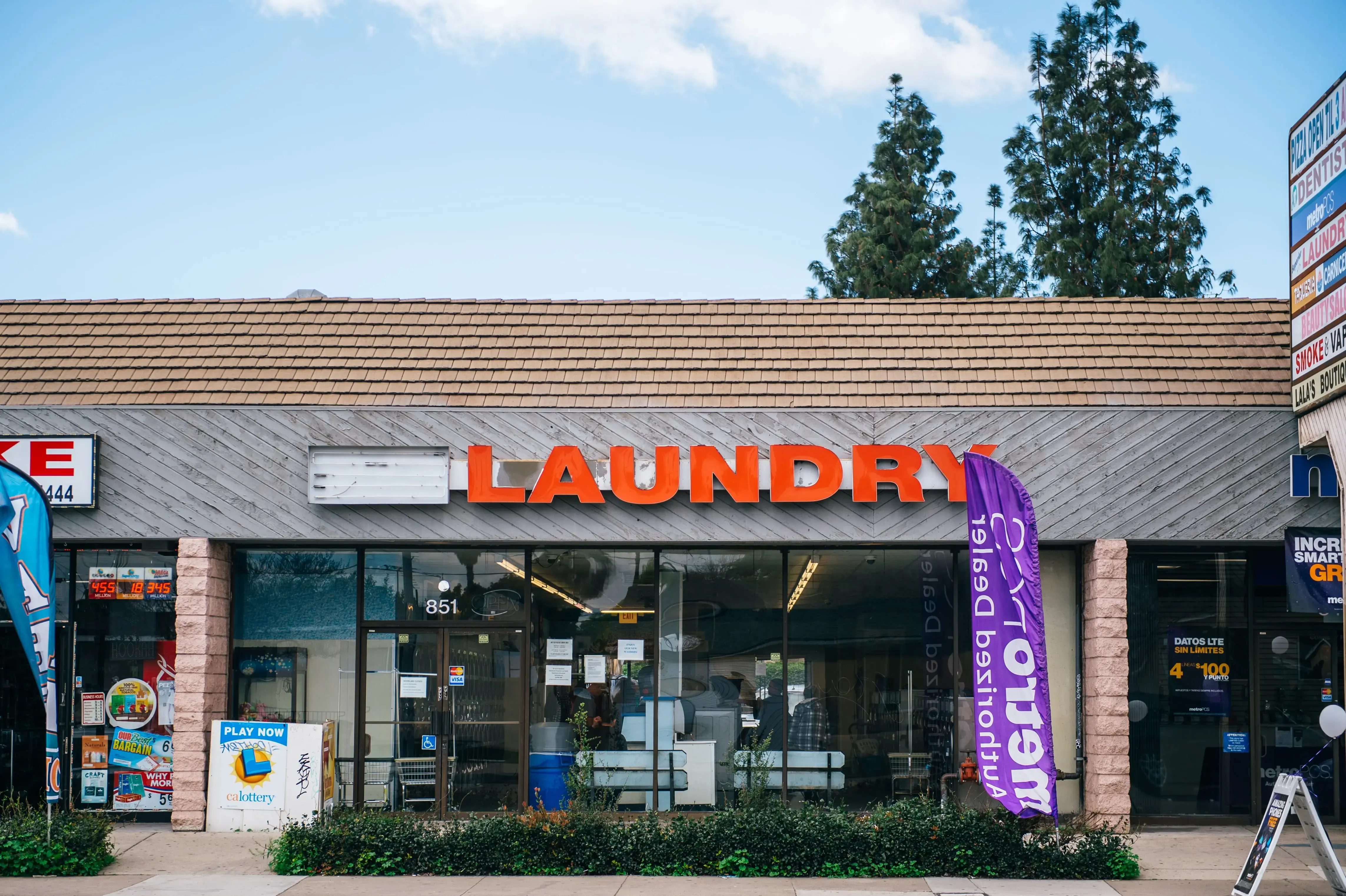 Superior Laundry - Southwest Anaheim - Image 3