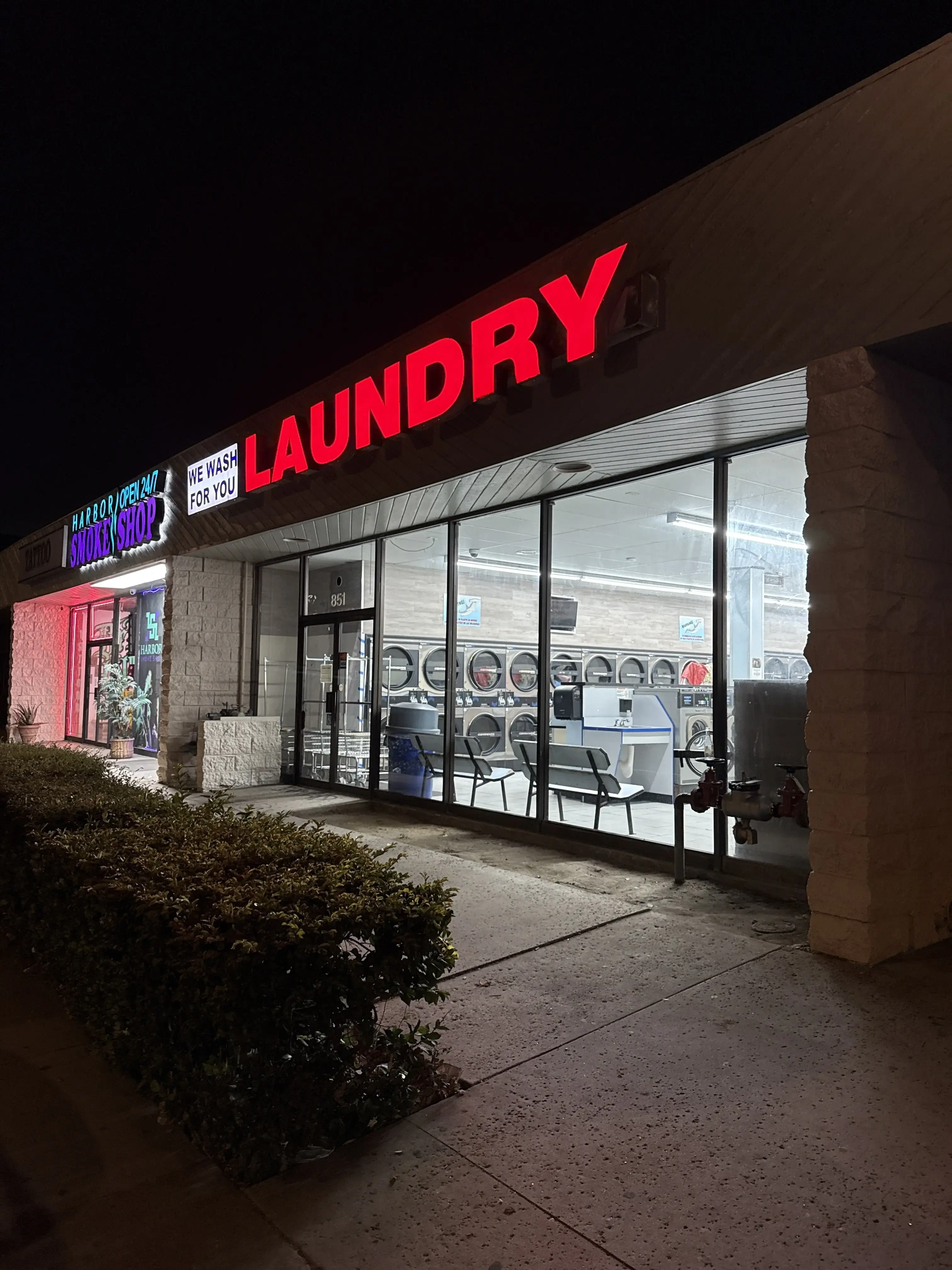 Superior Laundry - Southwest Anaheim thumbnail 5