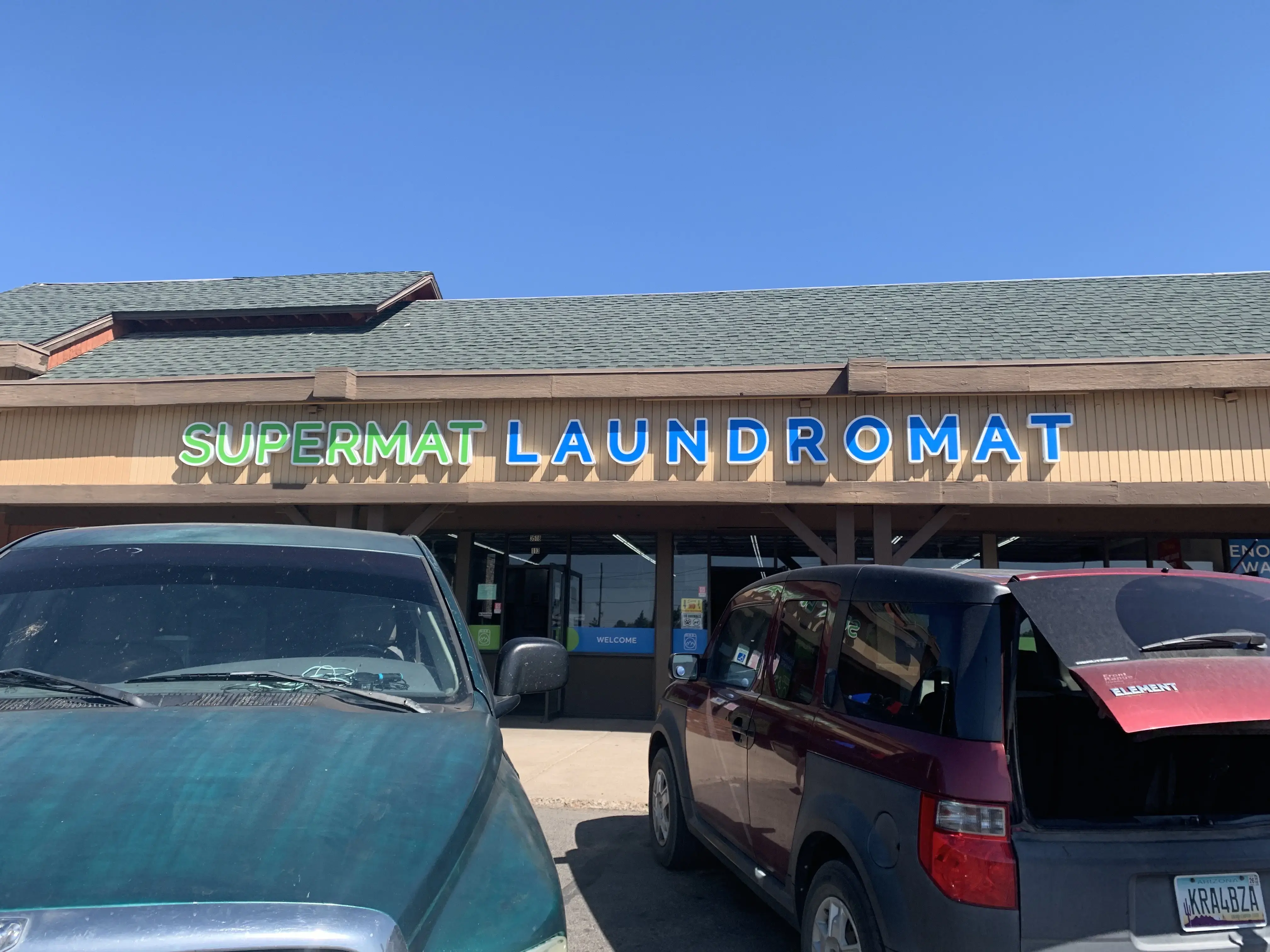Supermat Laundromat - Image 18