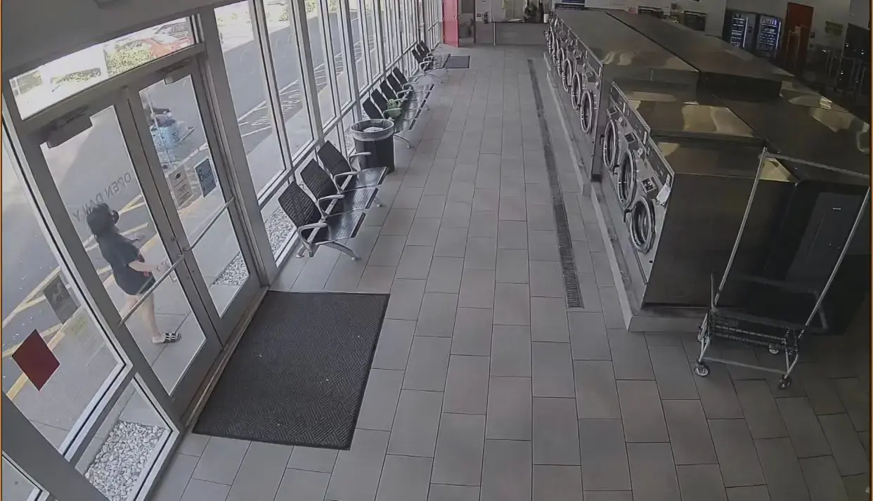 SuperMatt Laundromat - Image 10