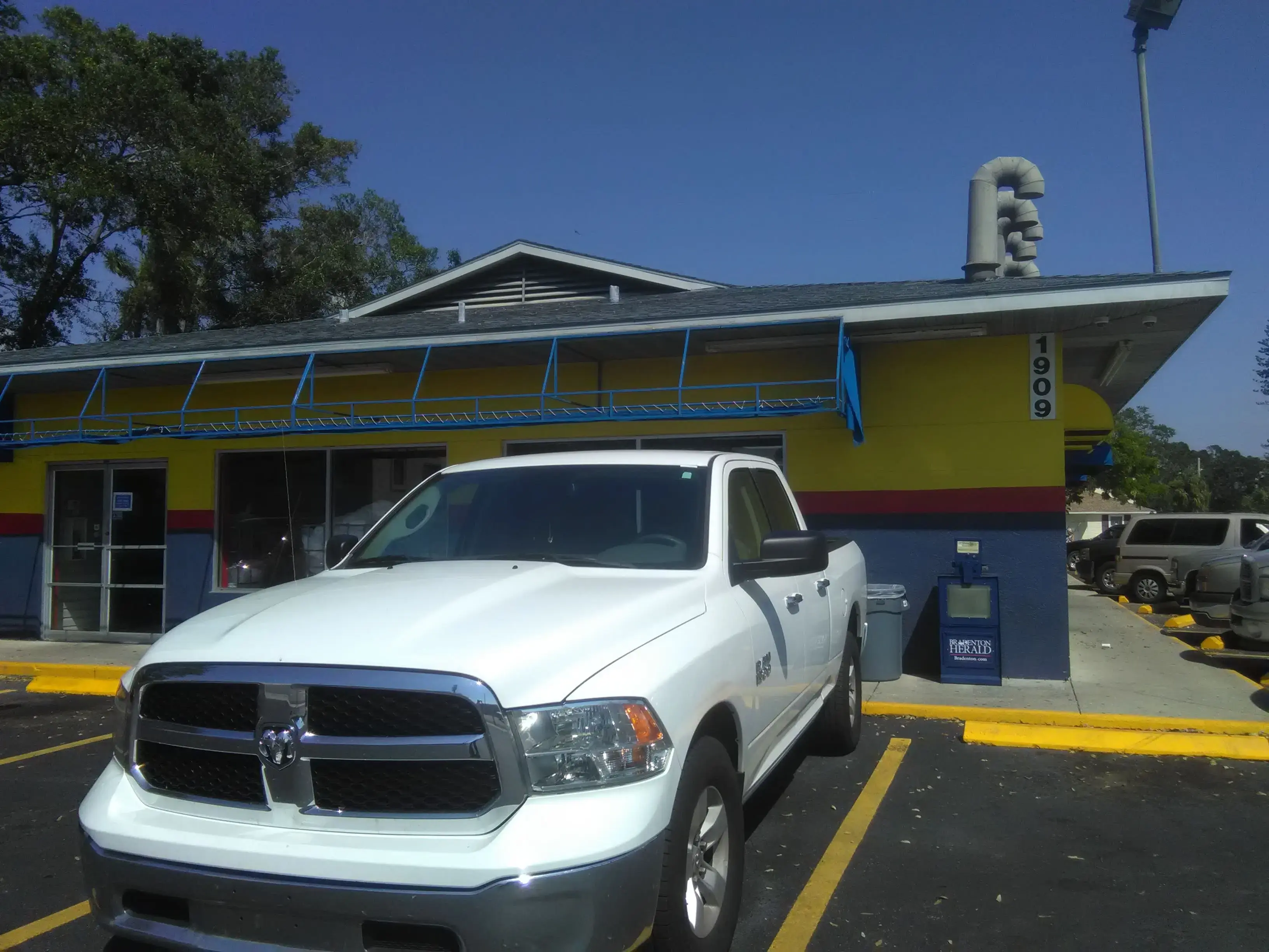 SuperMatt Laundry thumbnail 10