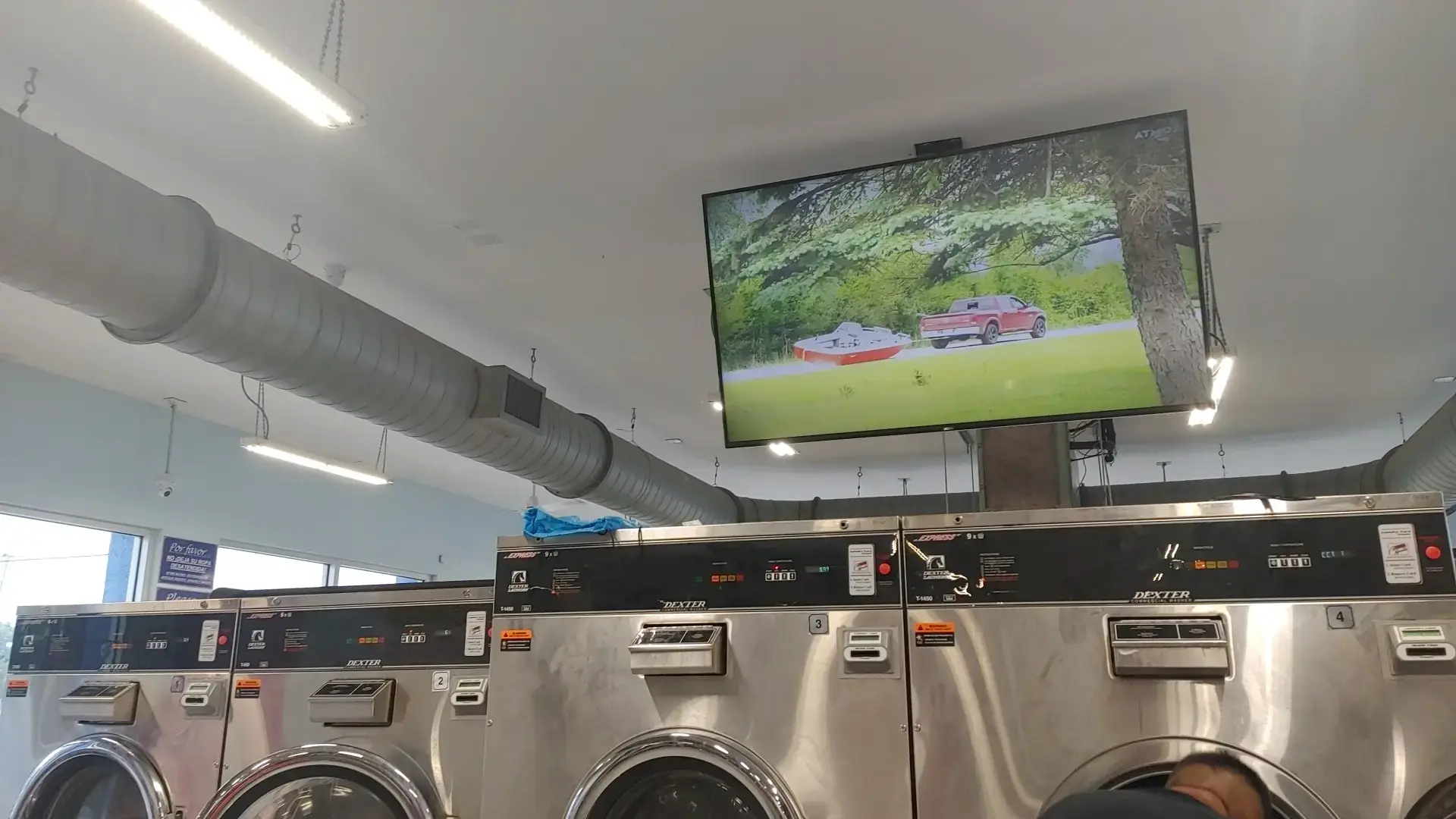 SuperMatt Laundry thumbnail 3