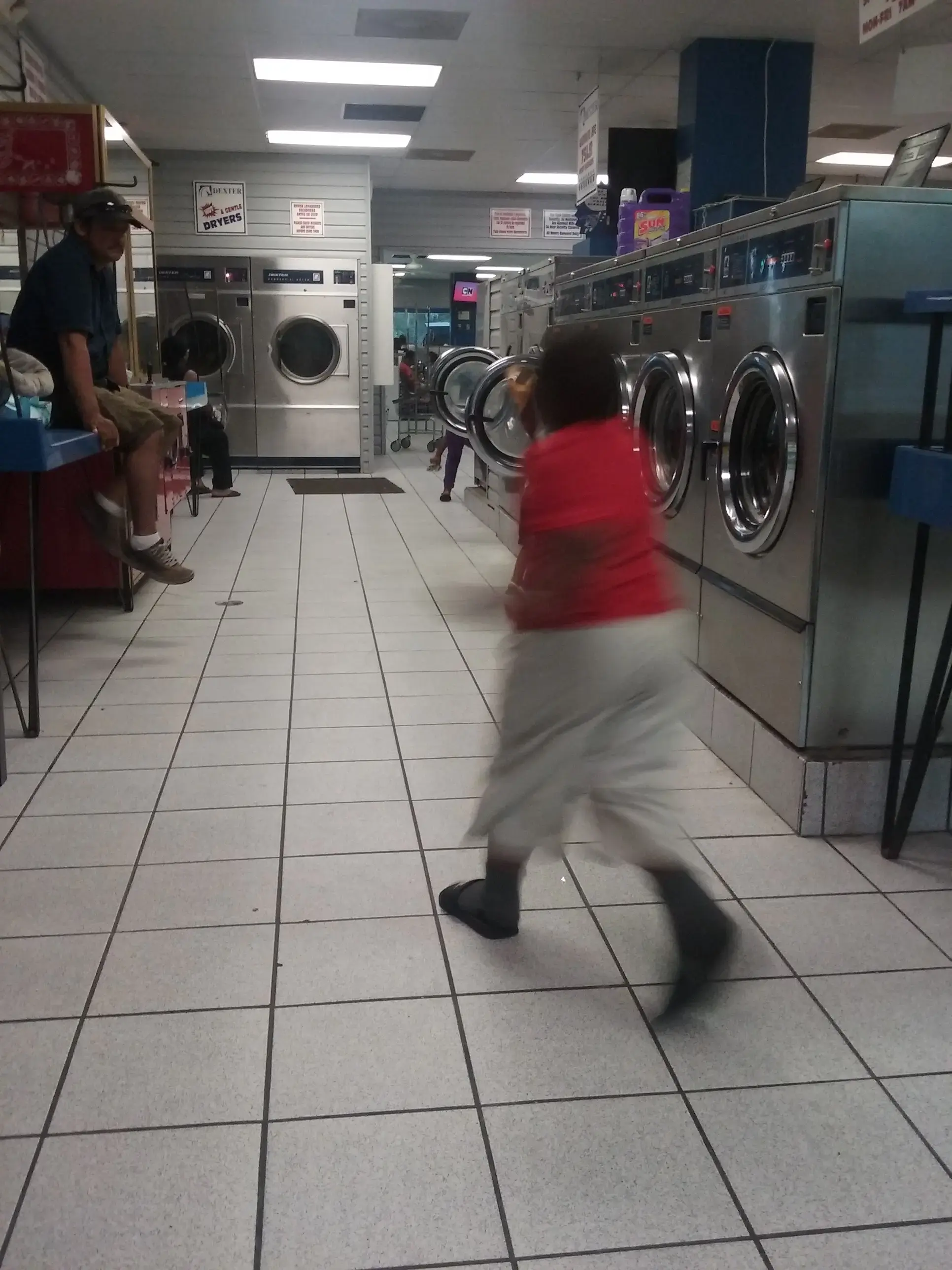 SuperMatt Laundry - Image 15