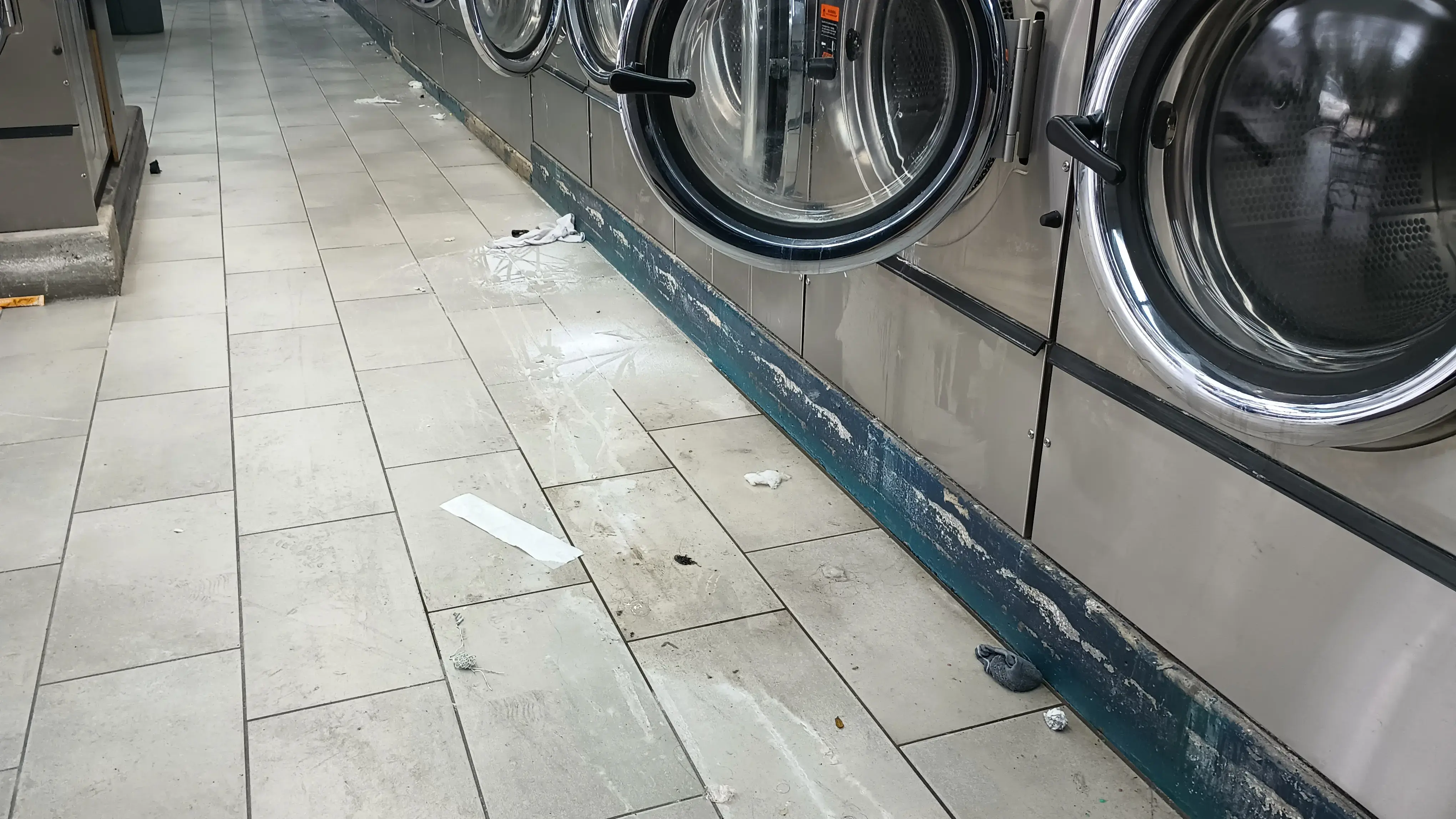 SuperMatt Laundry - Image 7