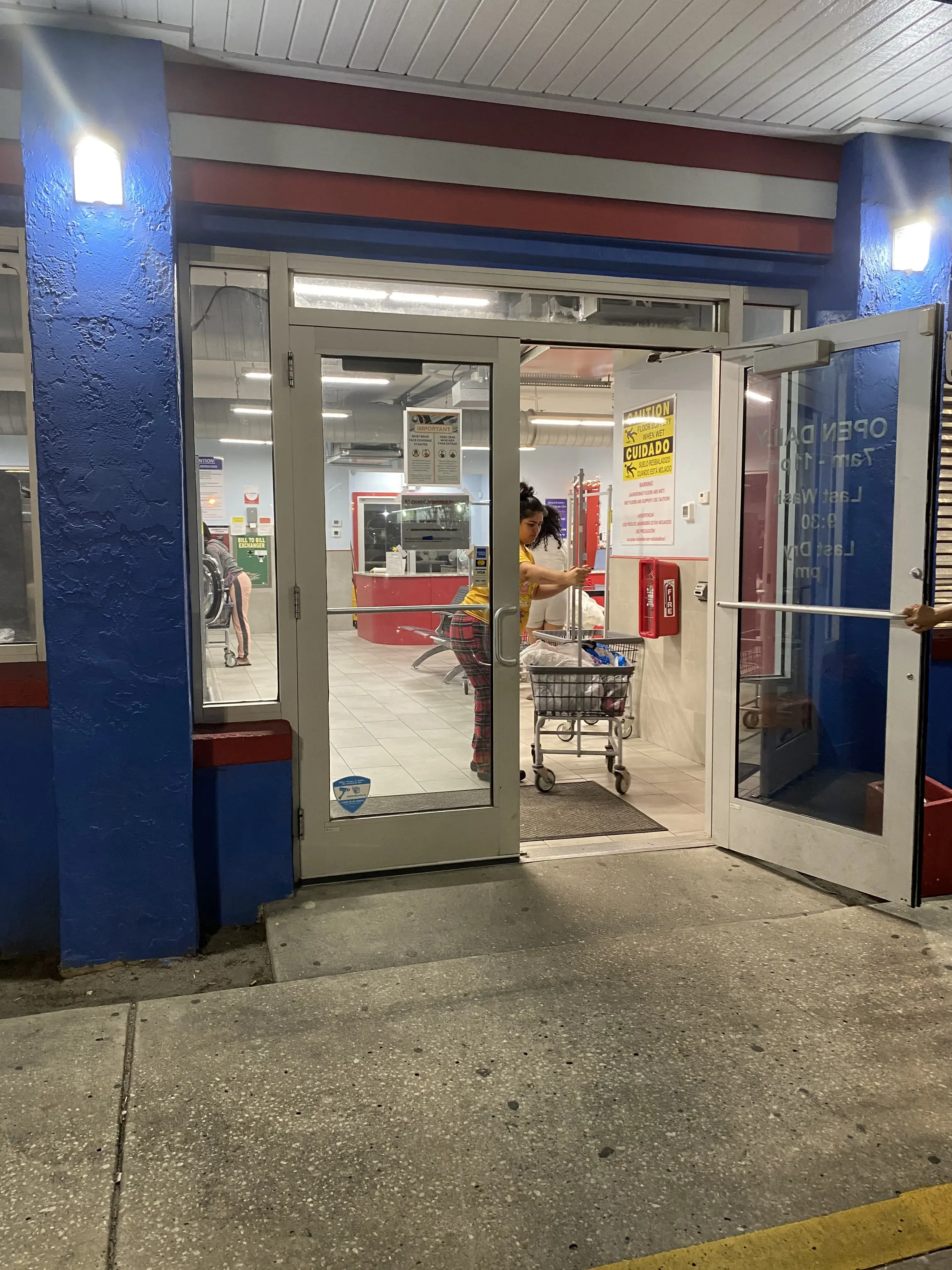 SuperMatt Laundry - Image 10