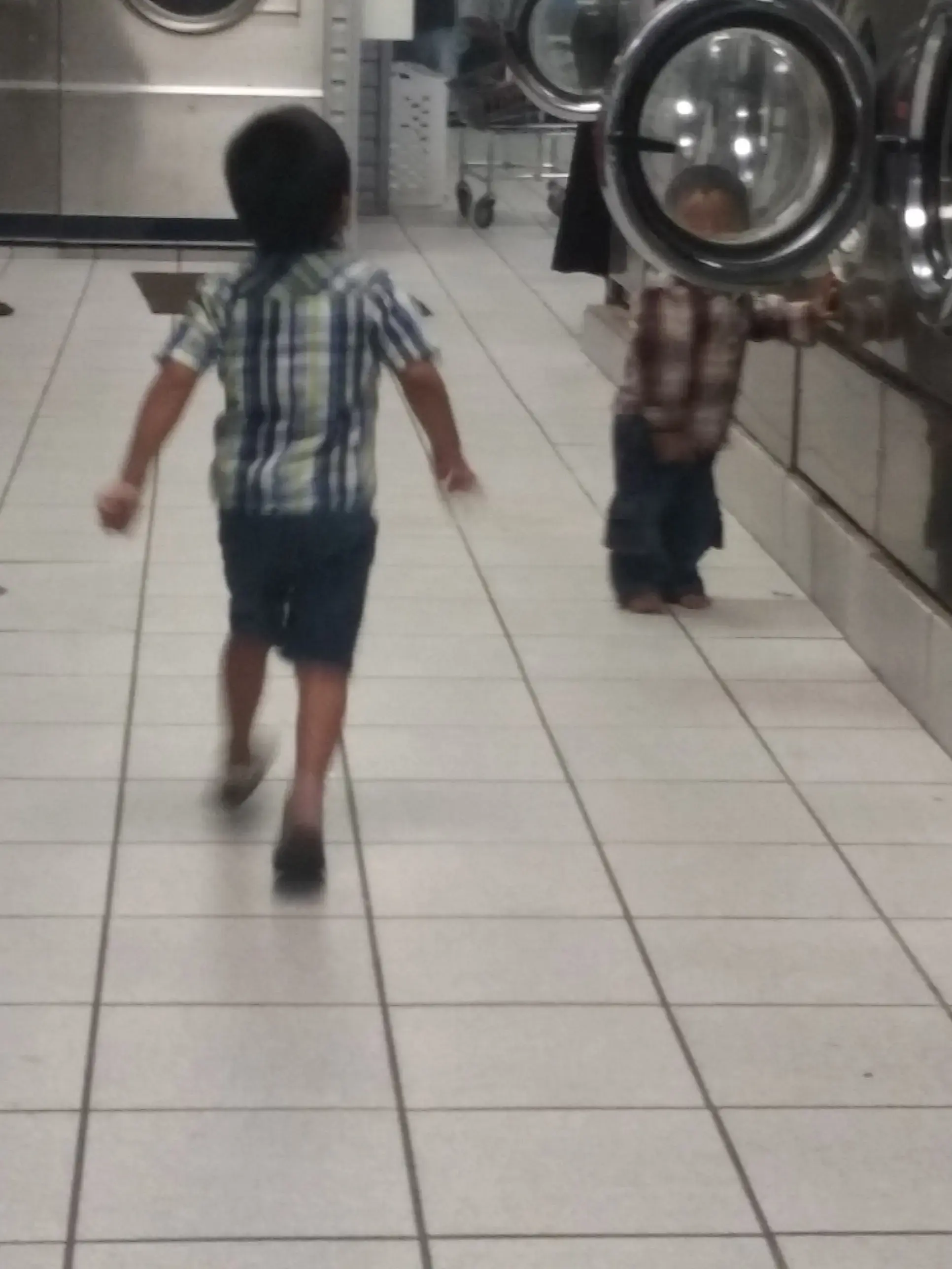 SuperMatt Laundry - Image 4