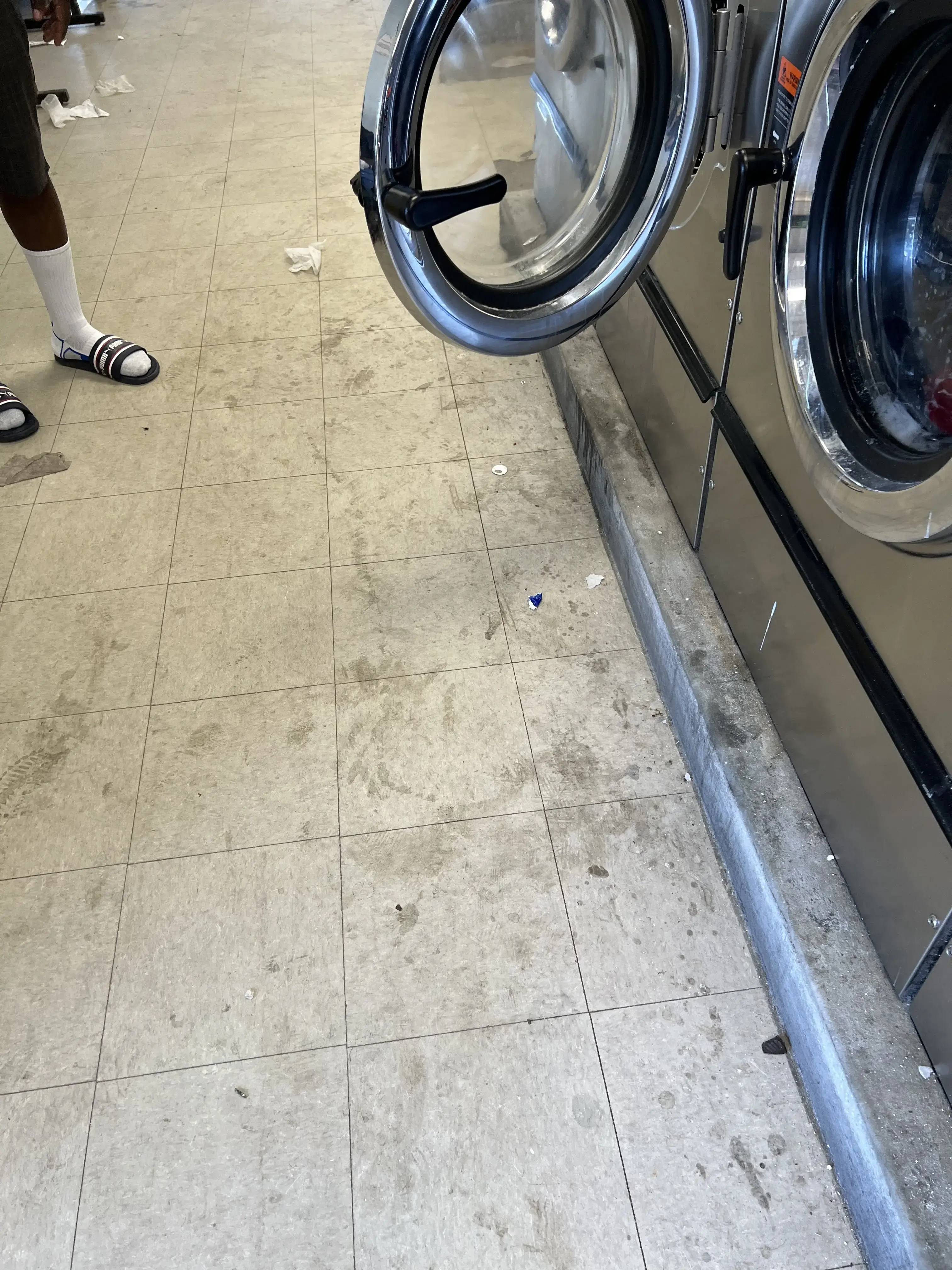 SuperMatt Laundry thumbnail 4