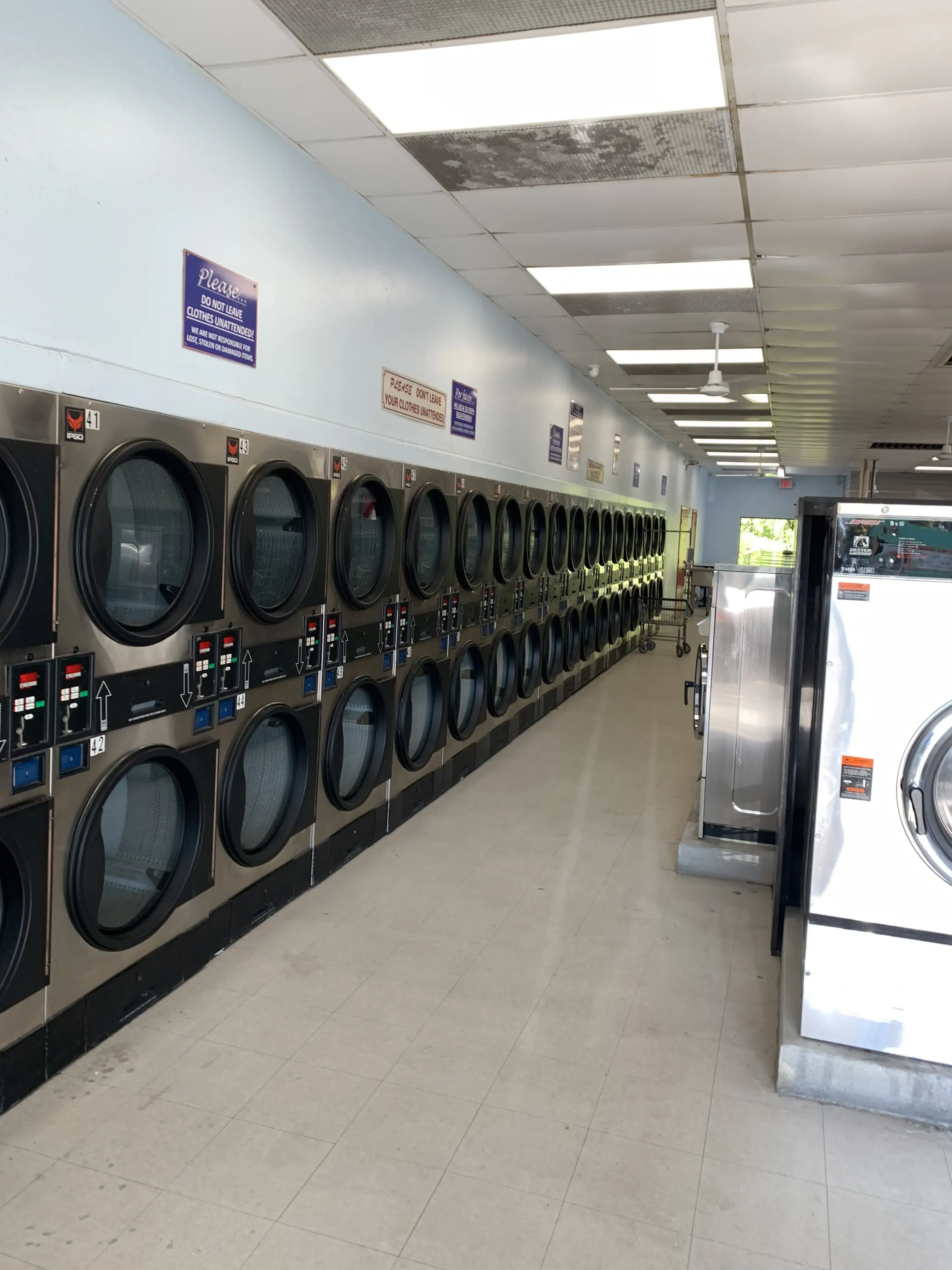 SuperMatt Laundry - Image 10