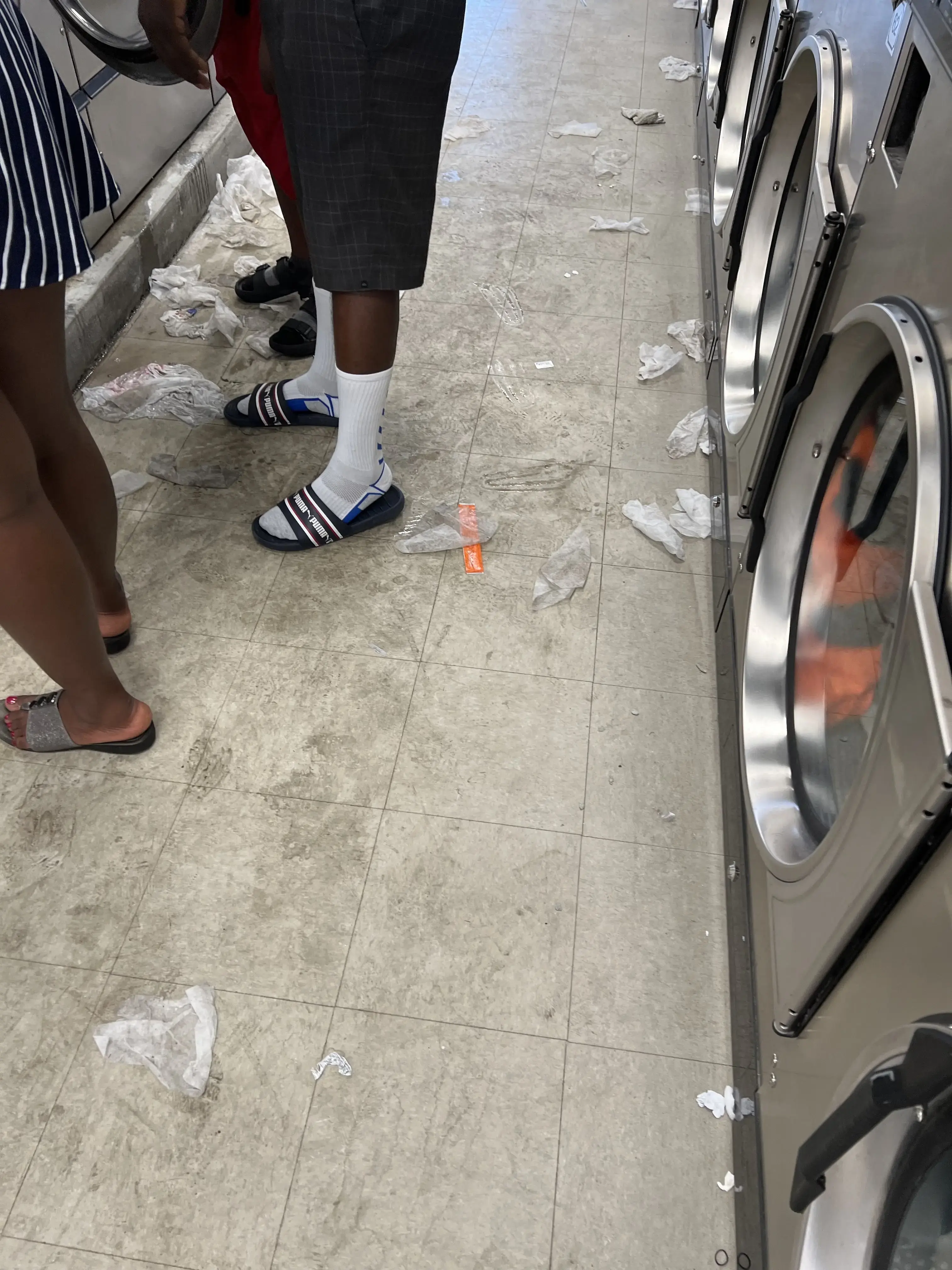 SuperMatt Laundry - Image 6