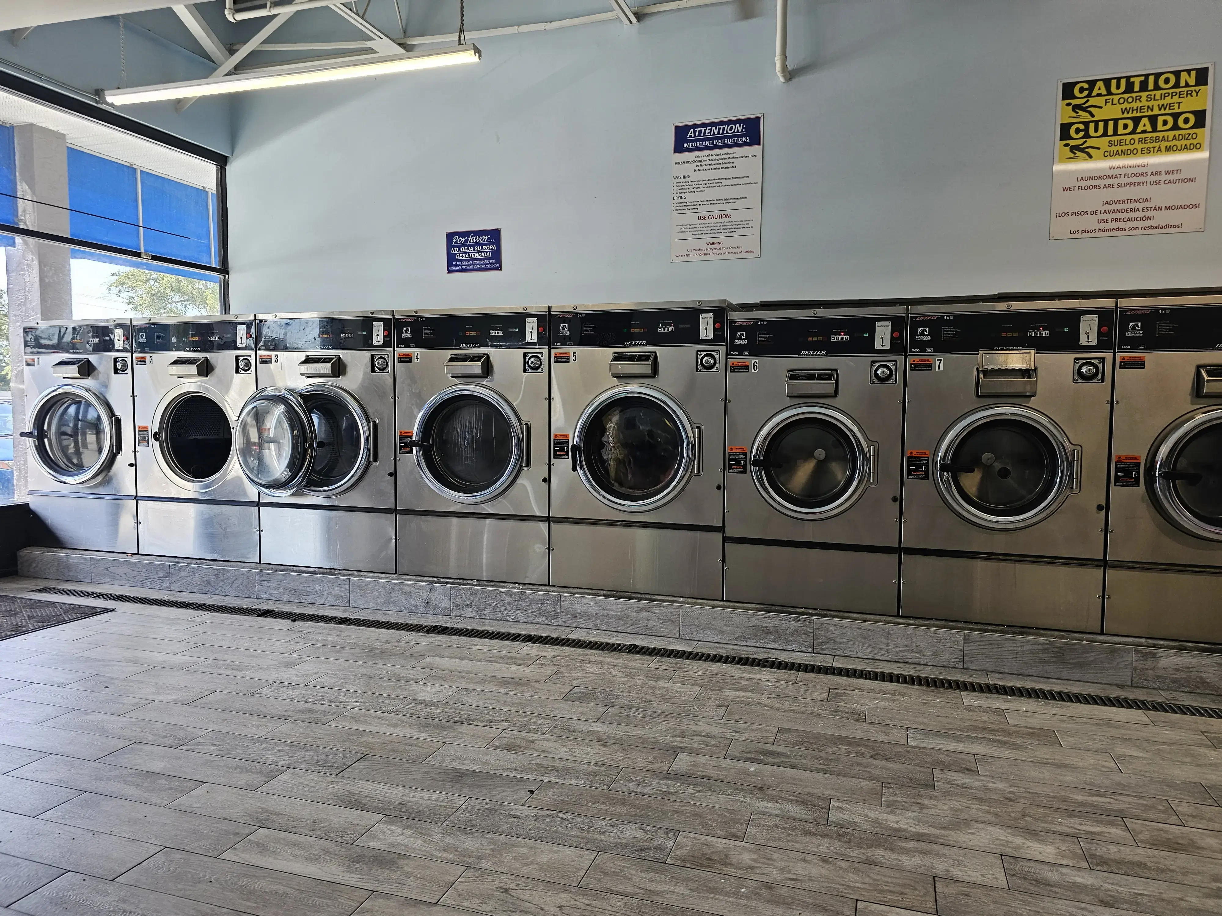 SuperMatt Laundry - Image 2