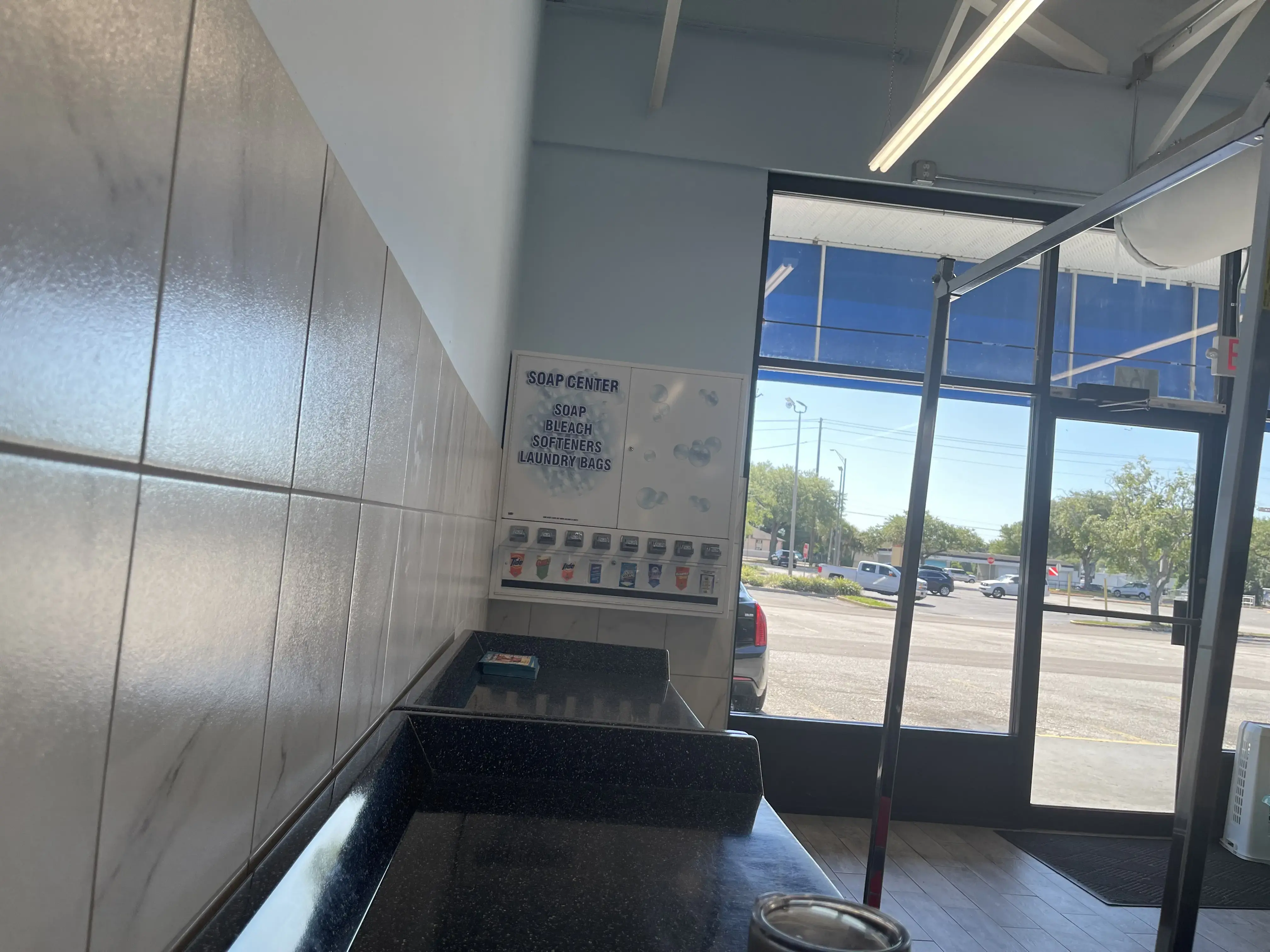 SuperMatt Laundry thumbnail 3