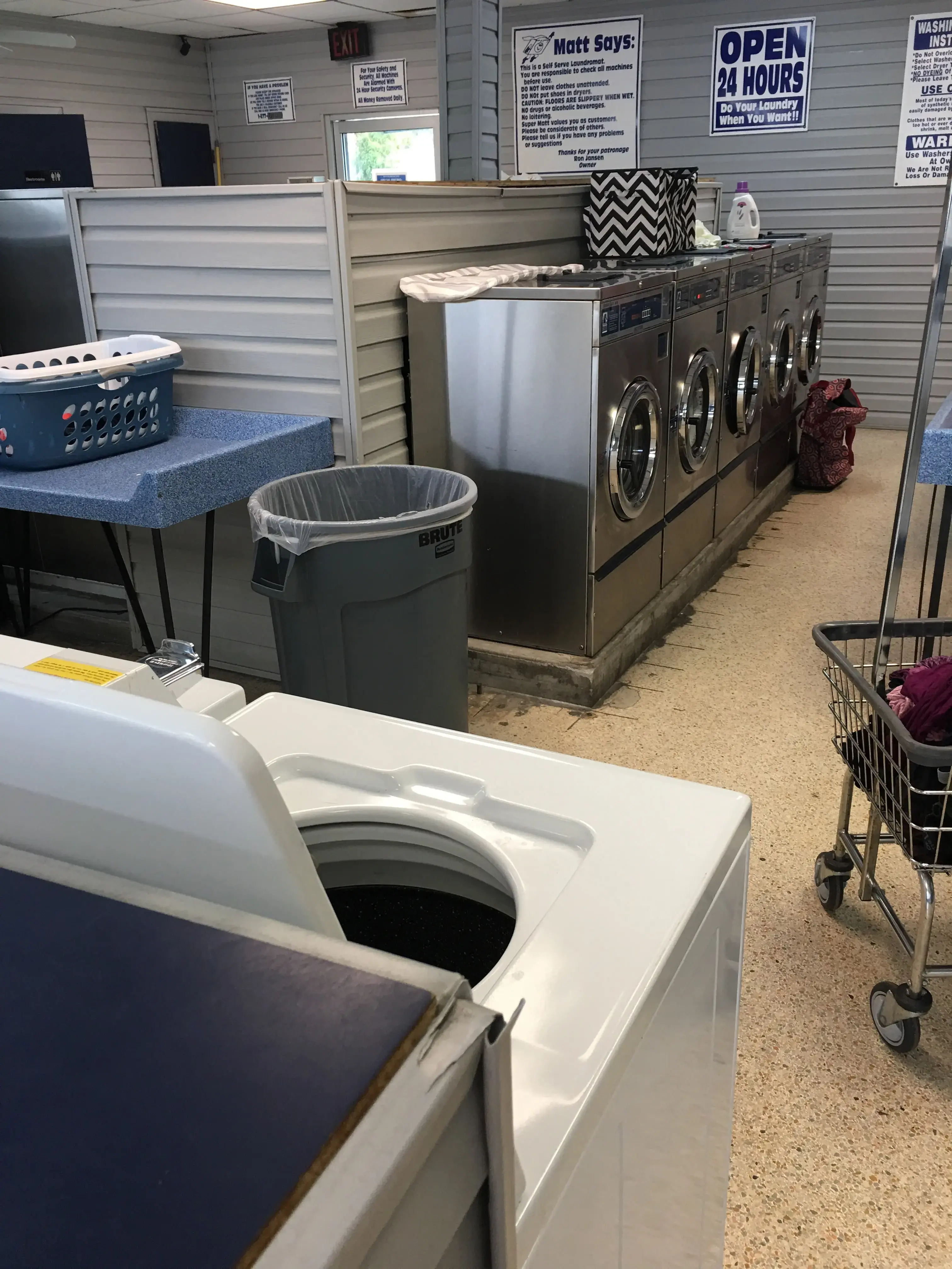 SuperMatt Laundry - Image 3