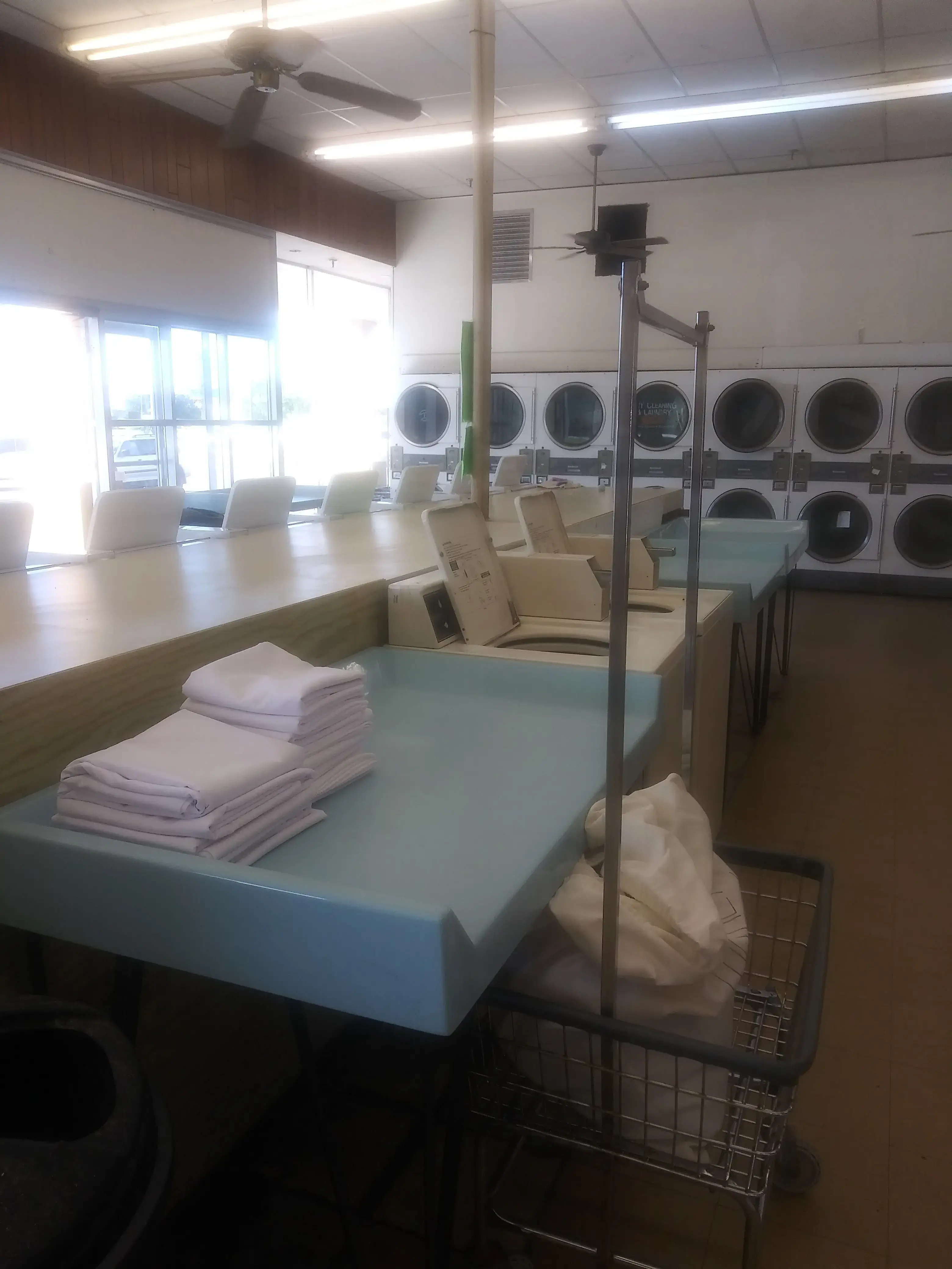 SuperMatt Laundry - Image 17