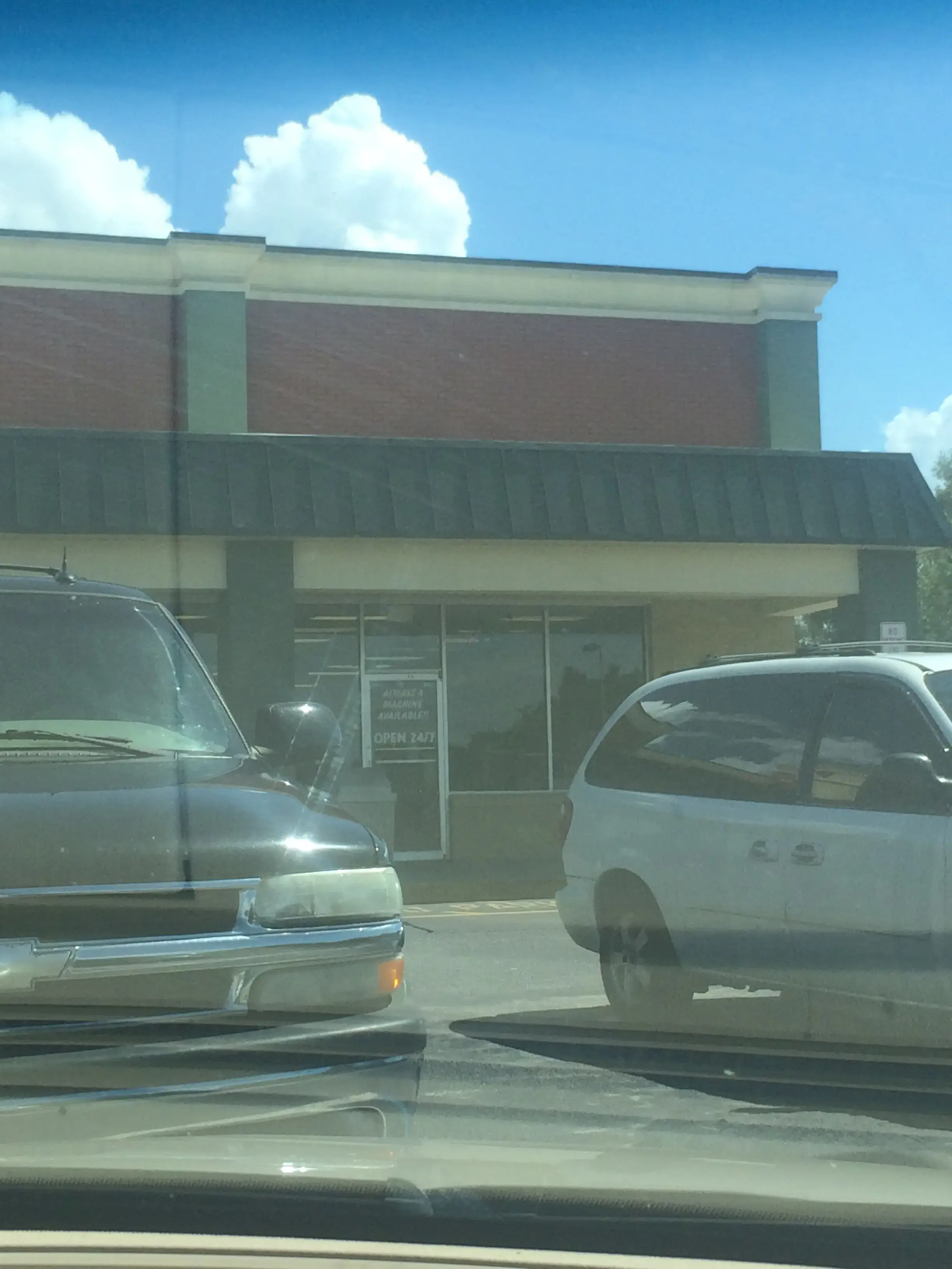 SuperMatt Laundry - Image 12