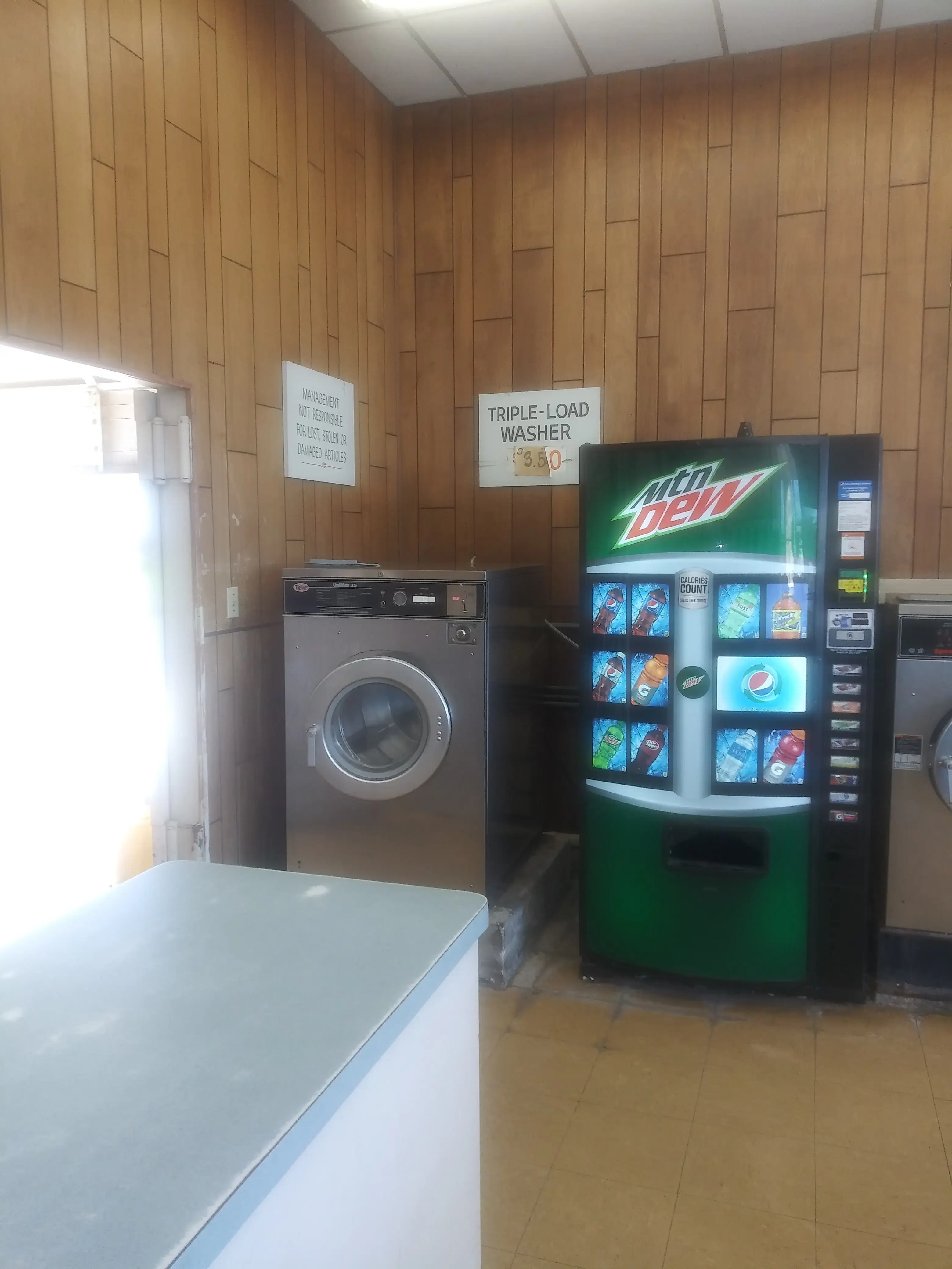 SuperMatt Laundry - Image 10