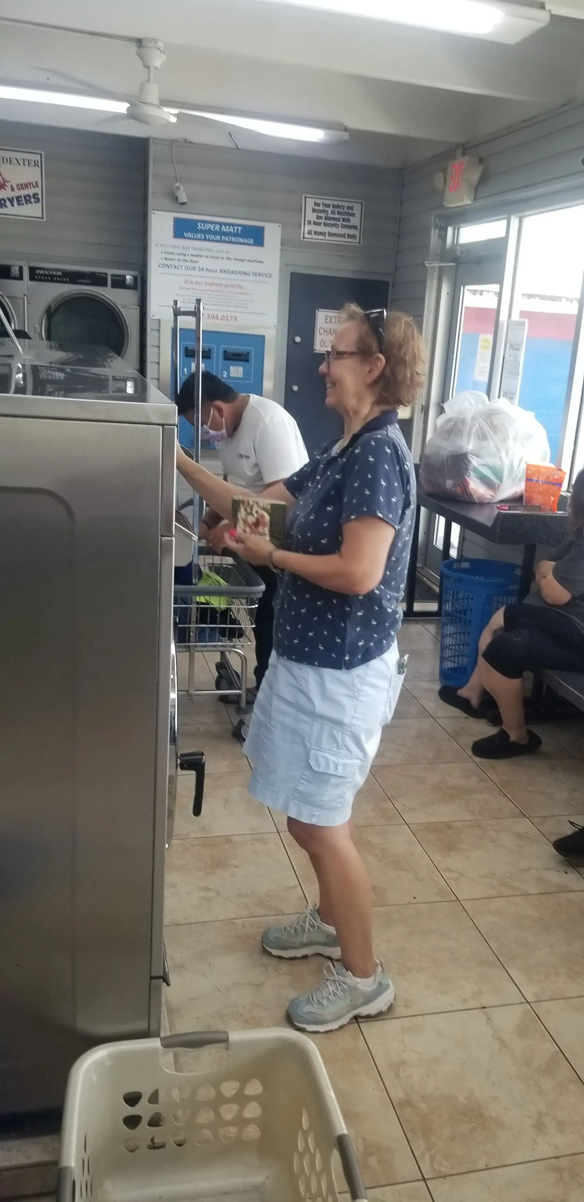 SuperMatt Laundry - Image 2