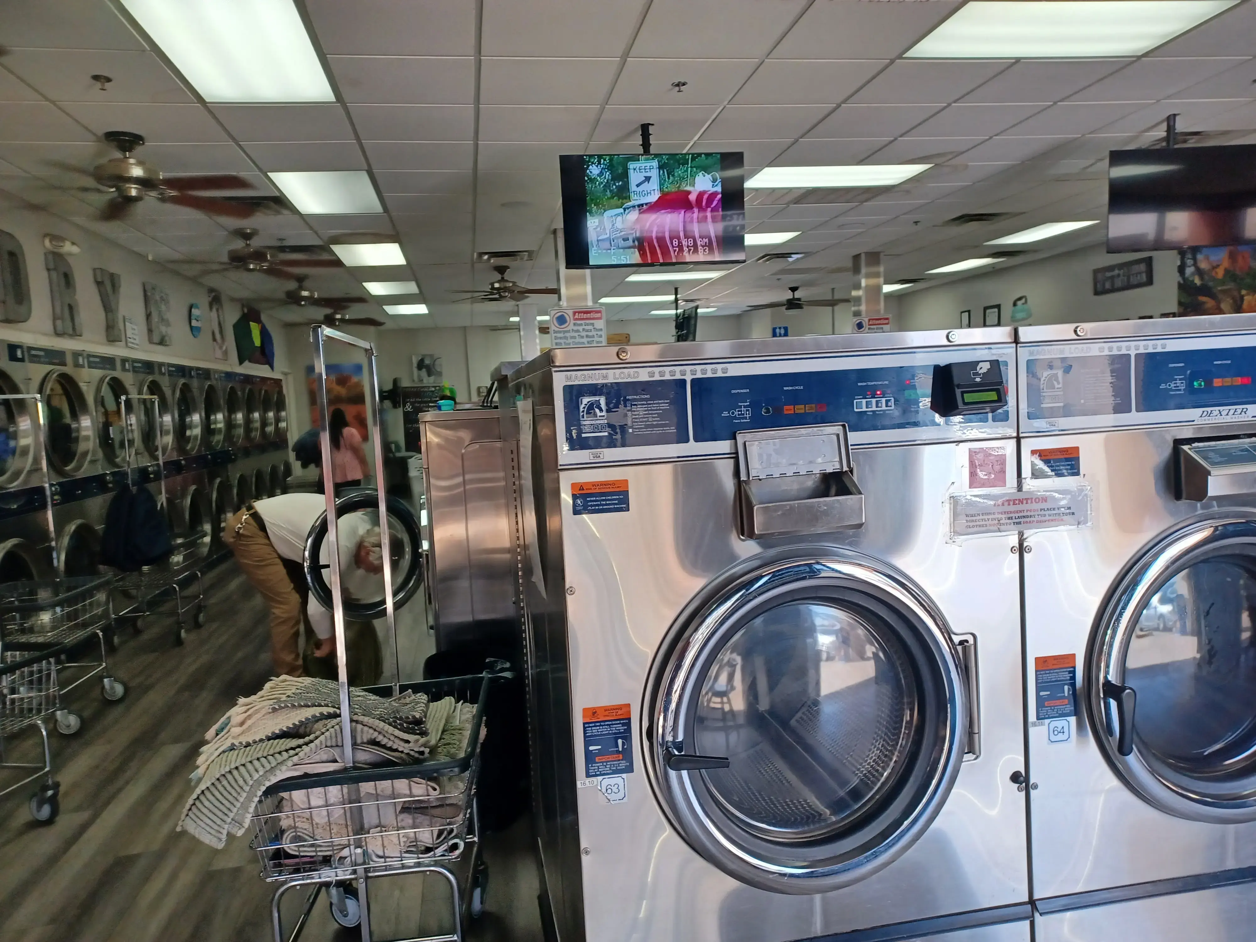Superstition Express Laundry - Image 2