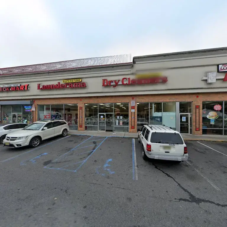 Superstore Launderama - Image 14
