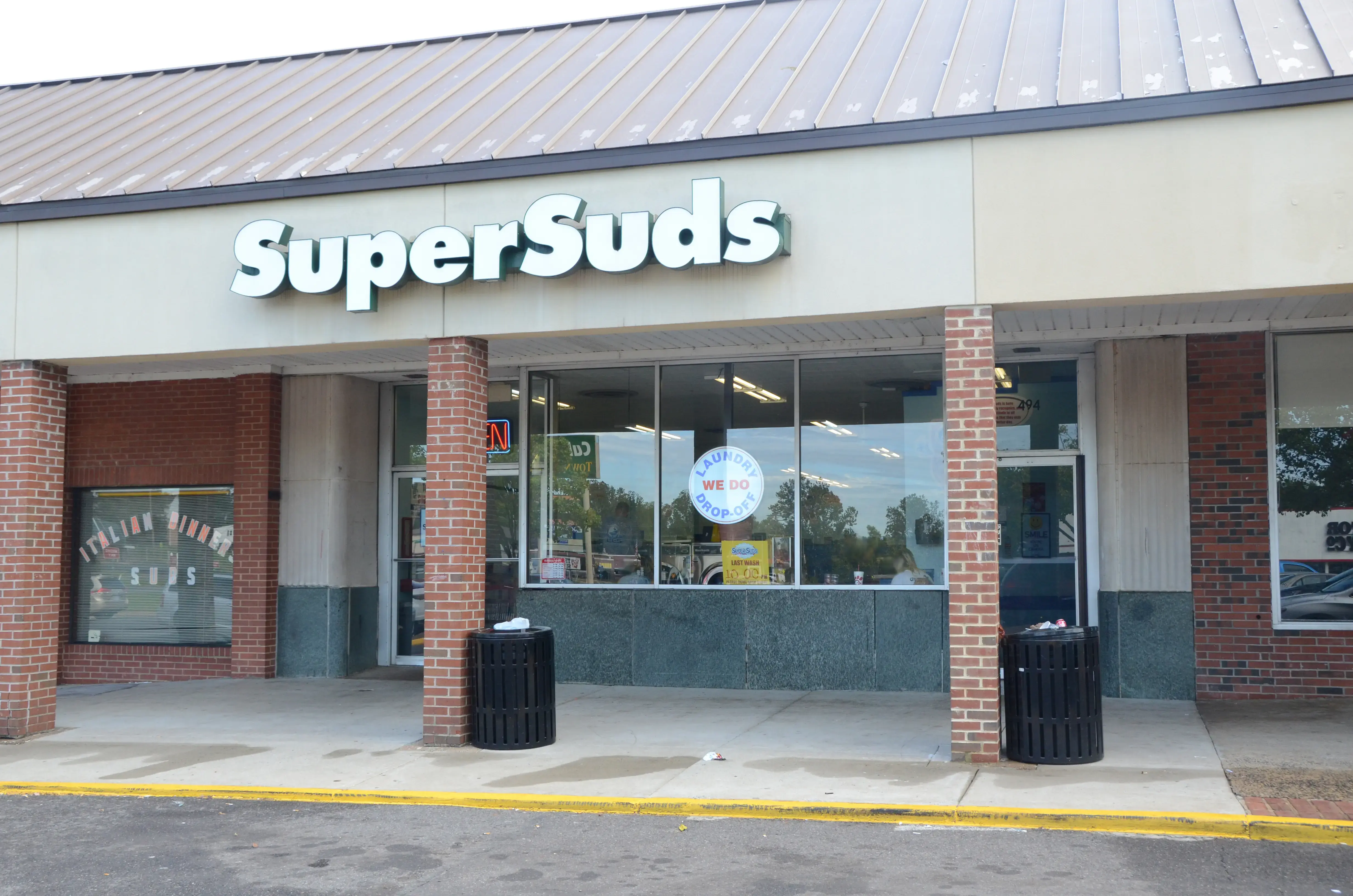 SuperSuds Laundromat thumbnail 19