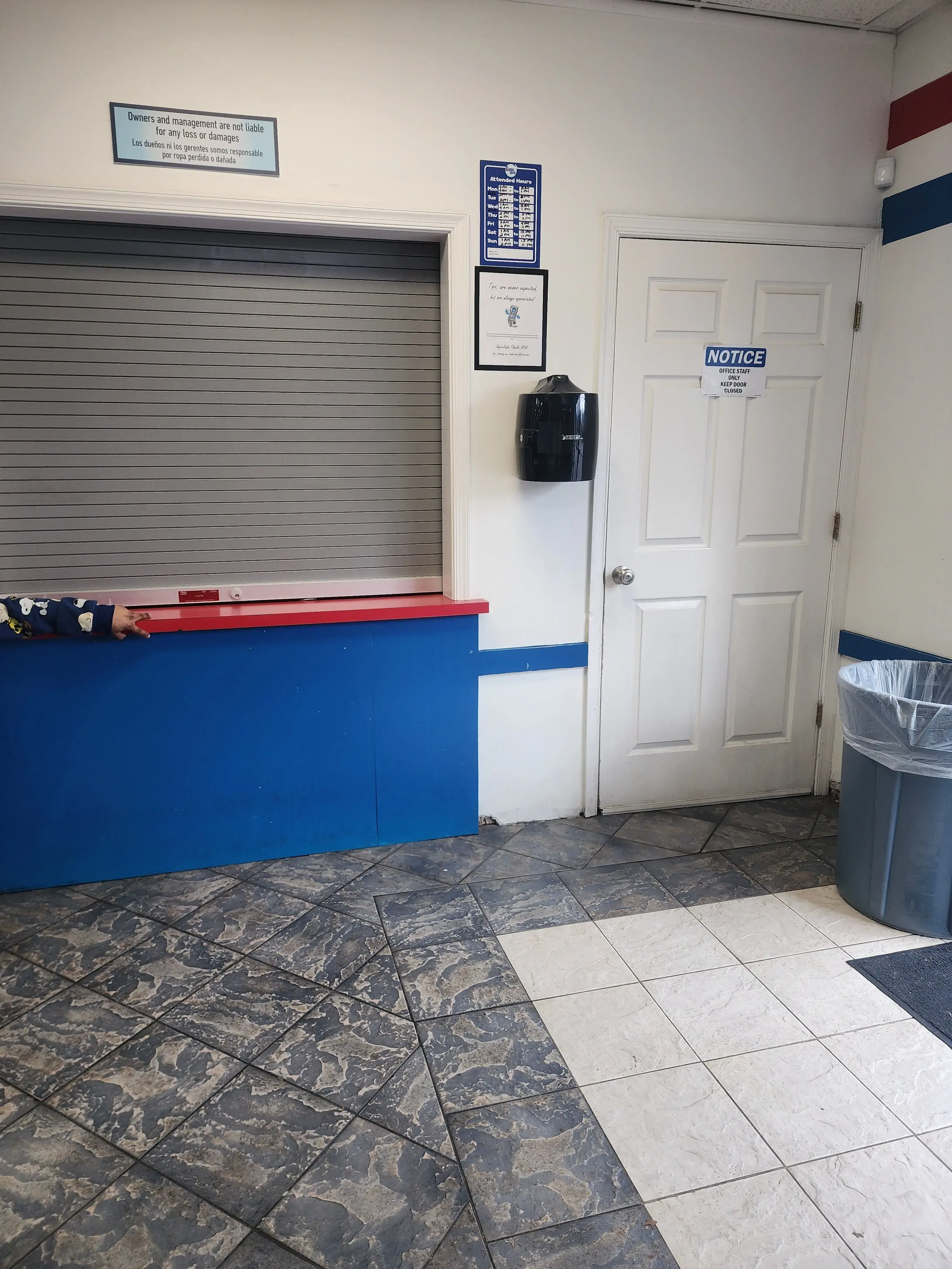 SuperSuds Laundromat thumbnail 3