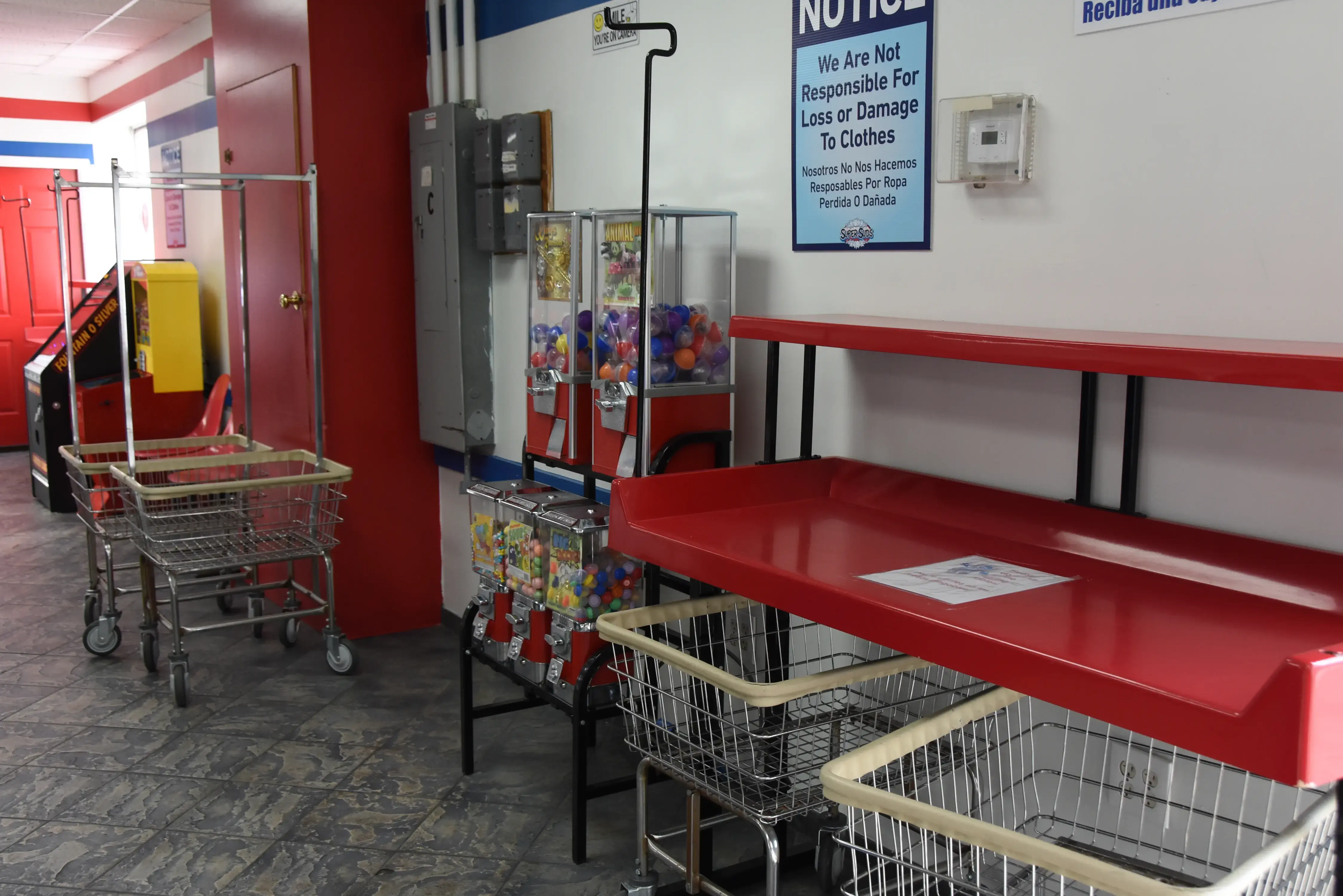 SuperSuds Laundromat - Image 12