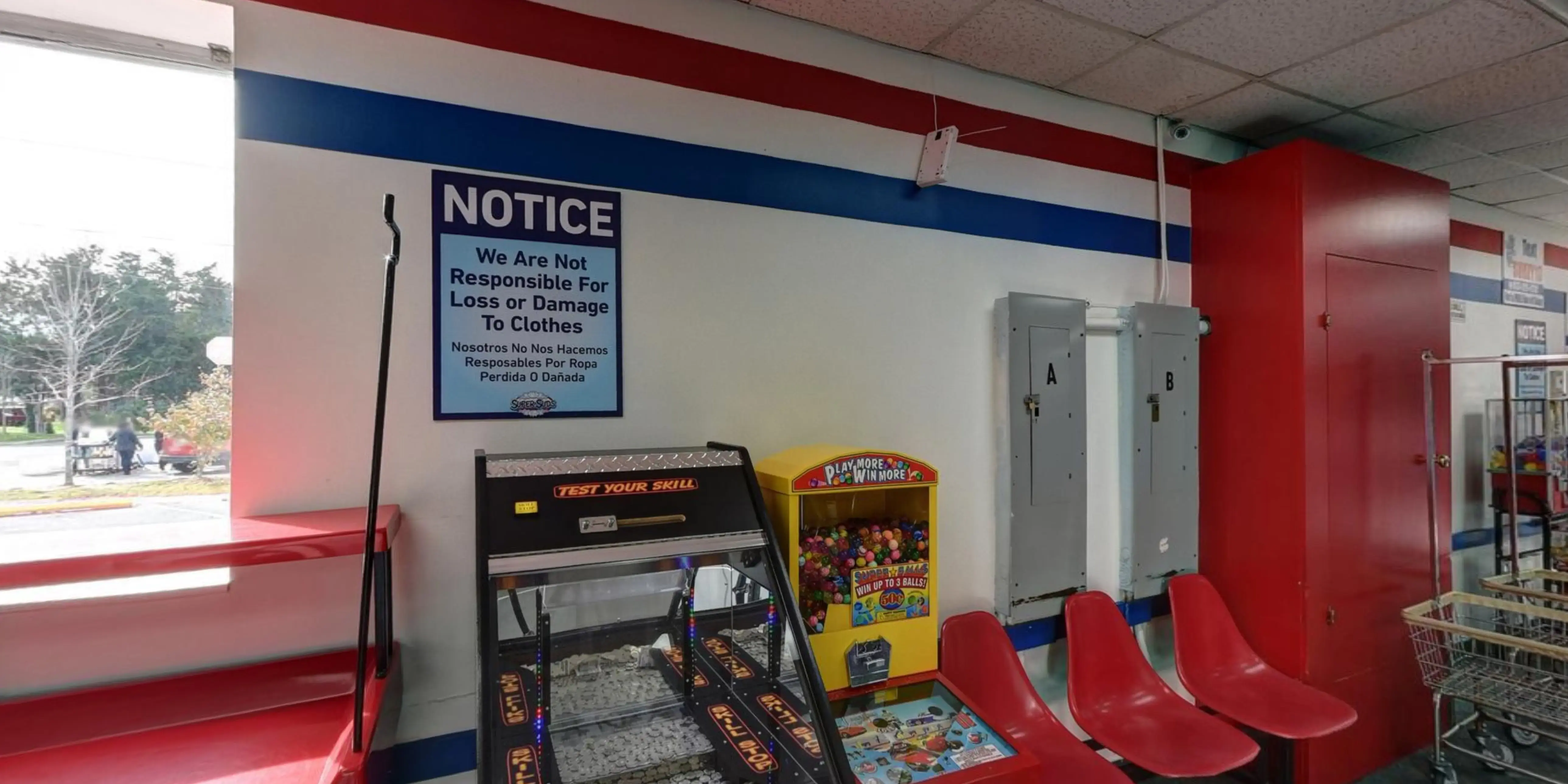 SuperSuds Laundromat - Image 8