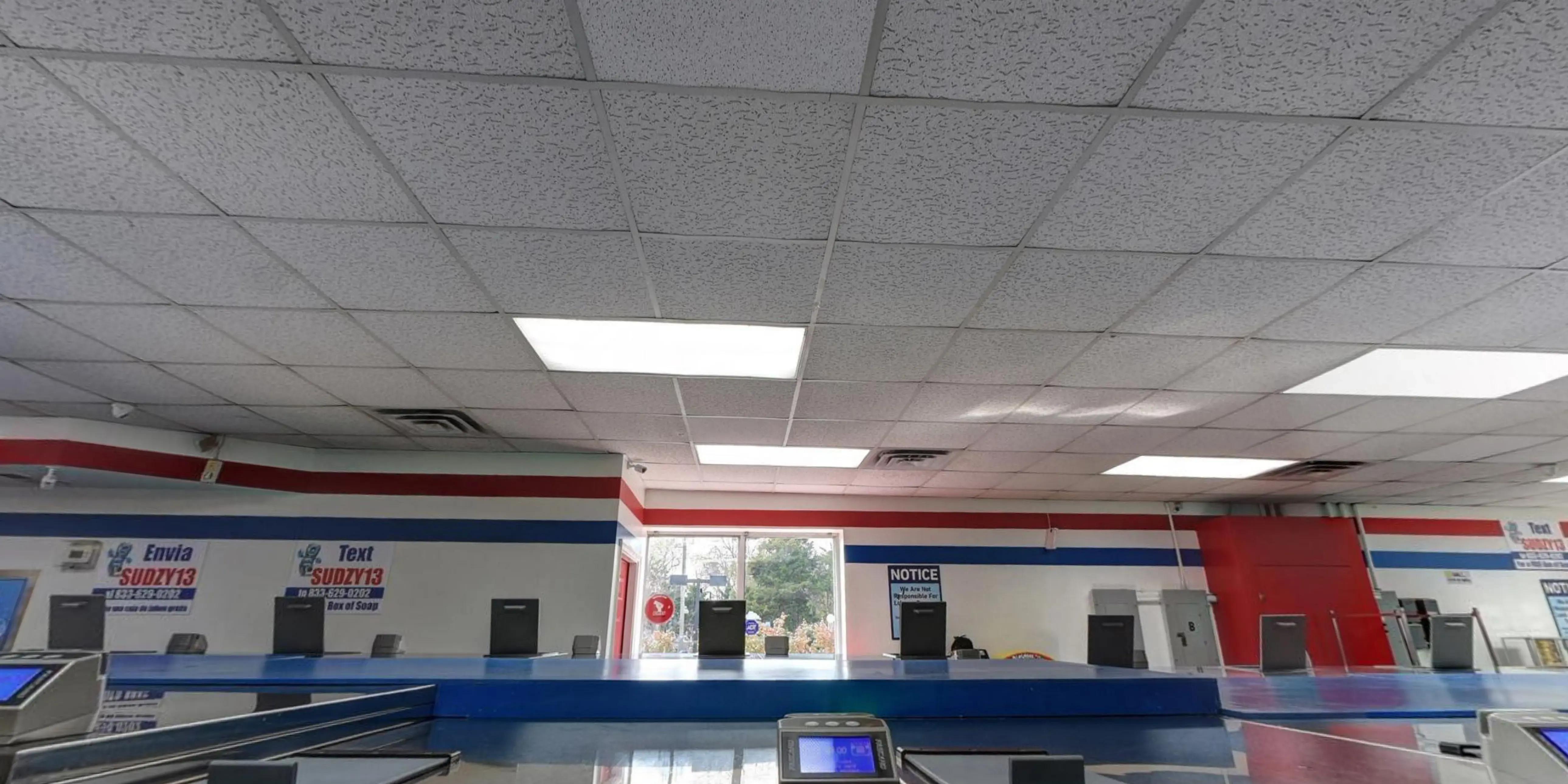 SuperSuds Laundromat - Image 10