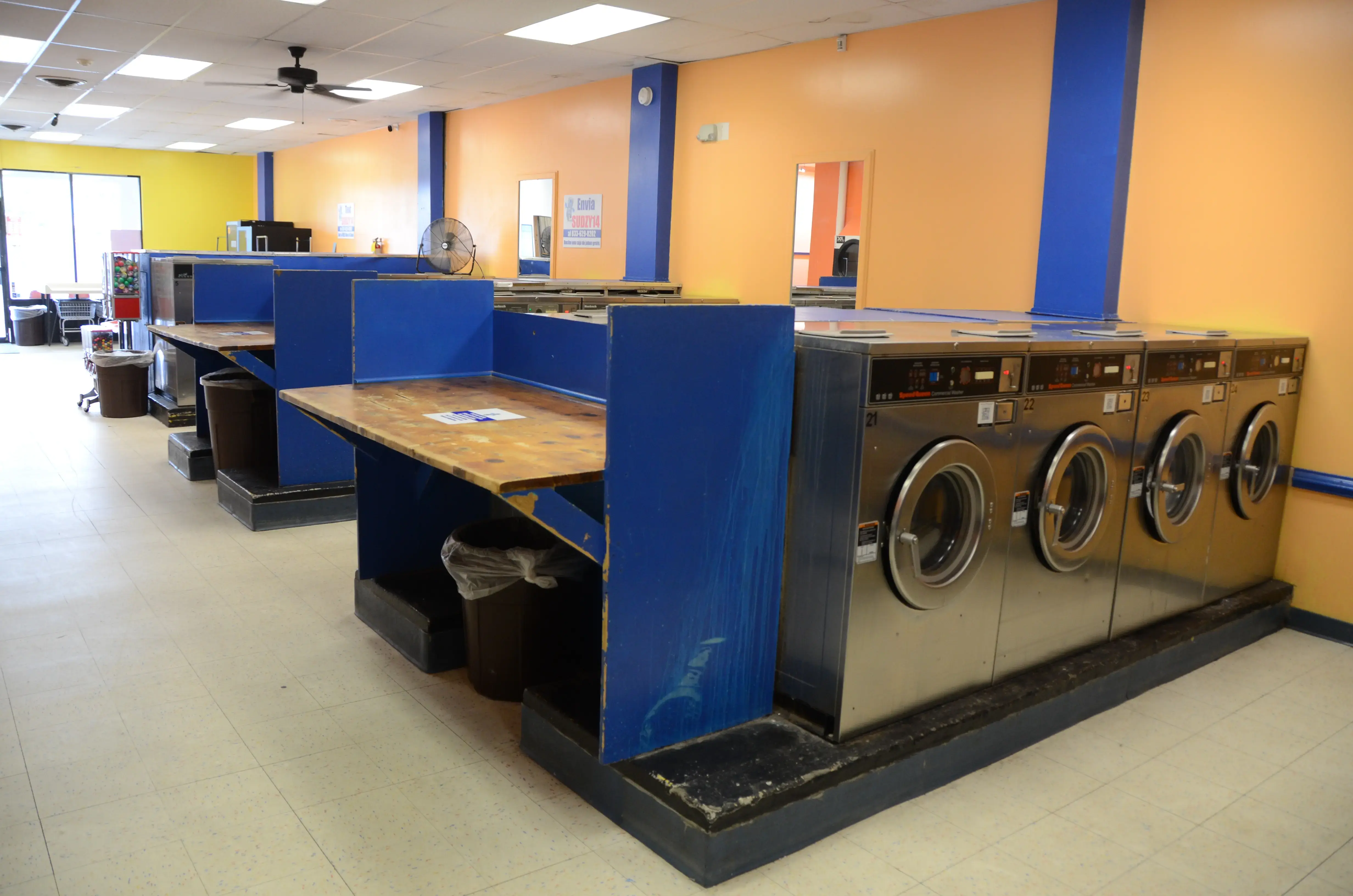 SuperSuds Laundromat thumbnail 19