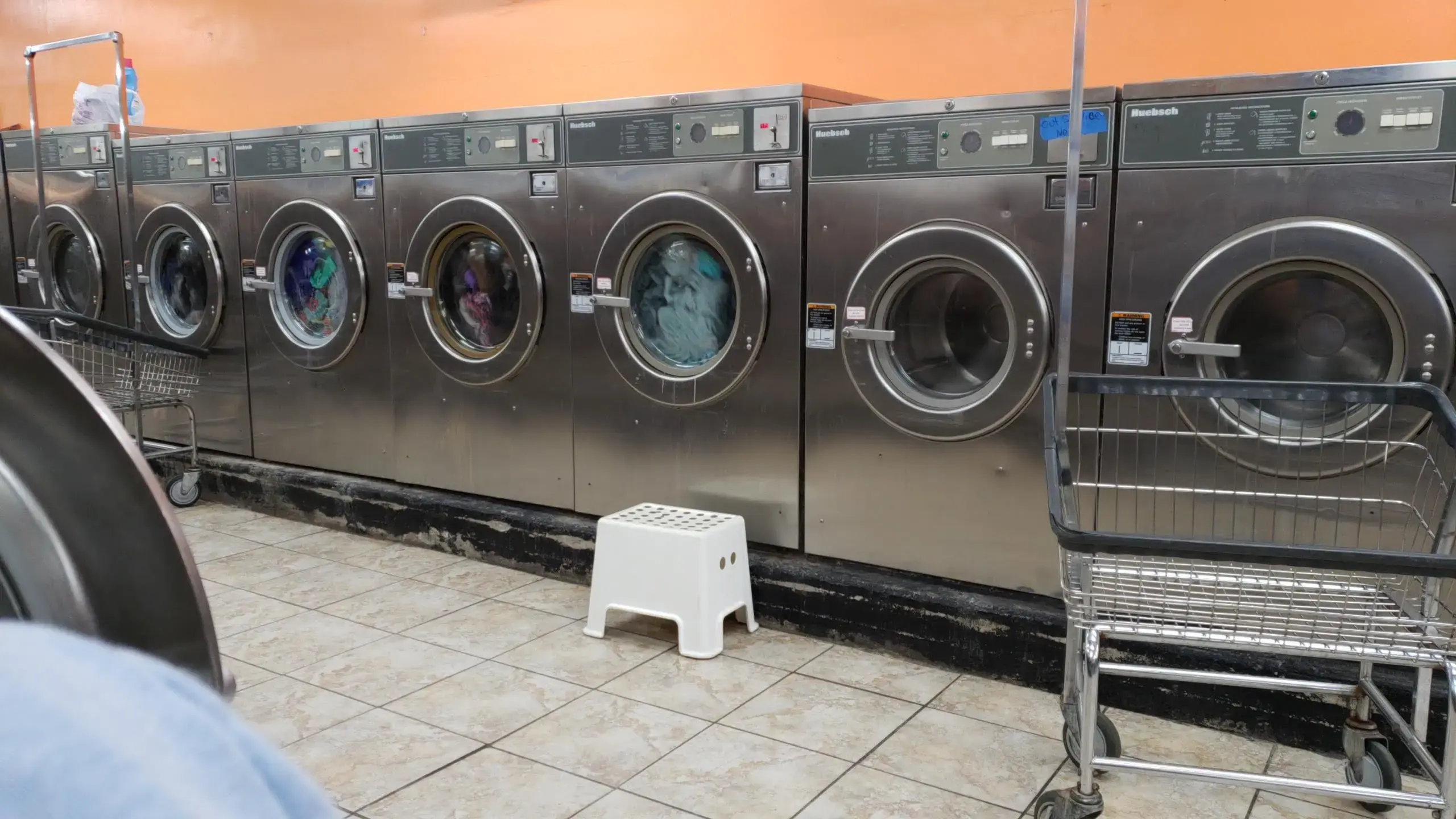 SuperSuds Laundromat thumbnail 19