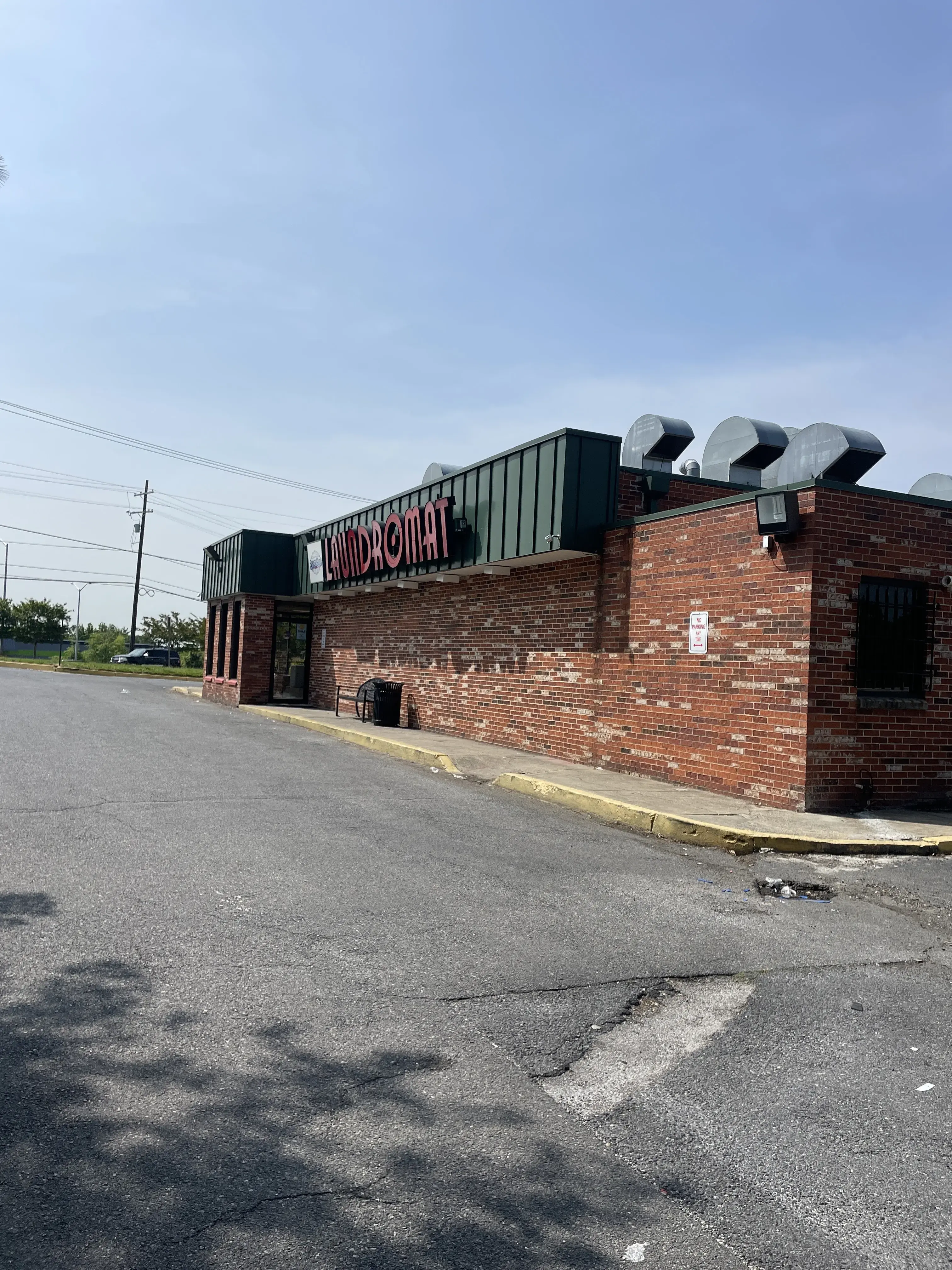 SuperSuds Laundromat thumbnail 2