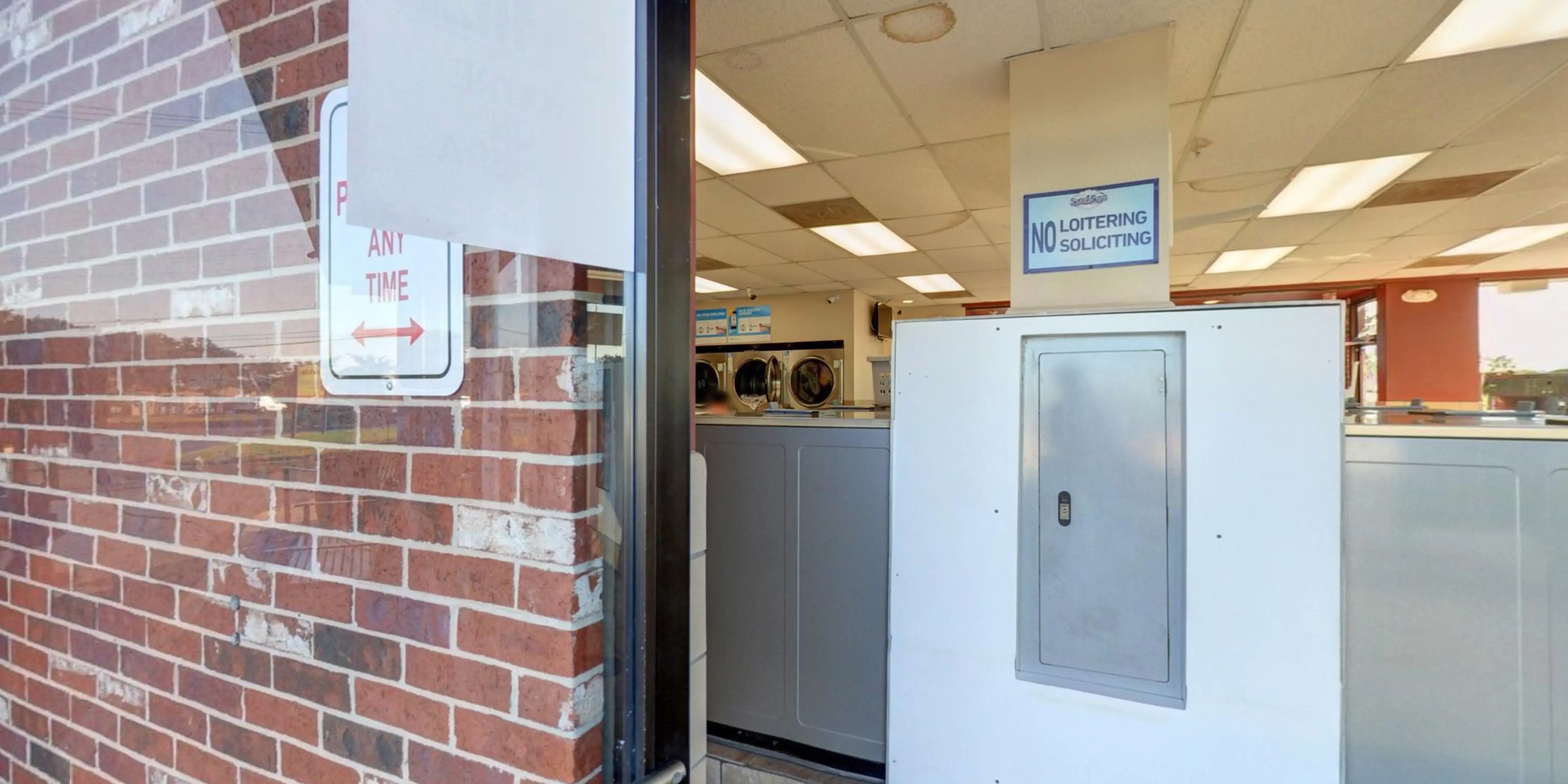 SuperSuds Laundromat thumbnail 15